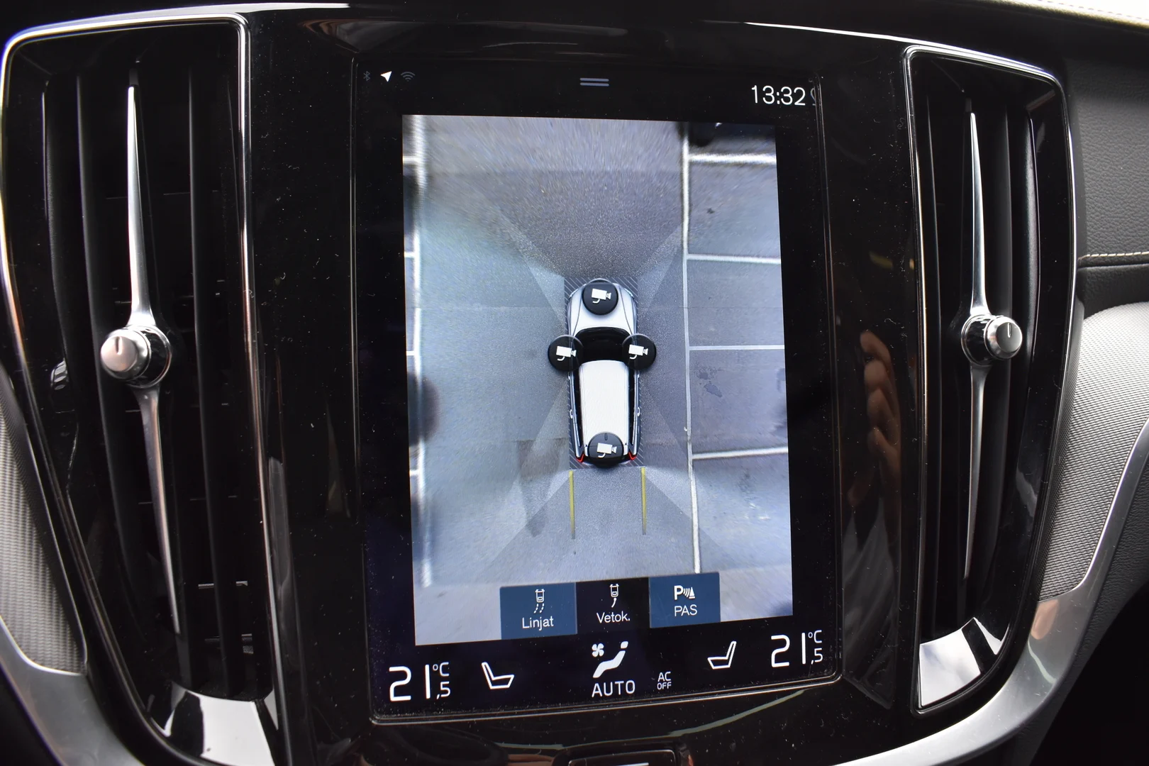 Car Image - 1POR9dBNkzv1jCWkgYZ0Op