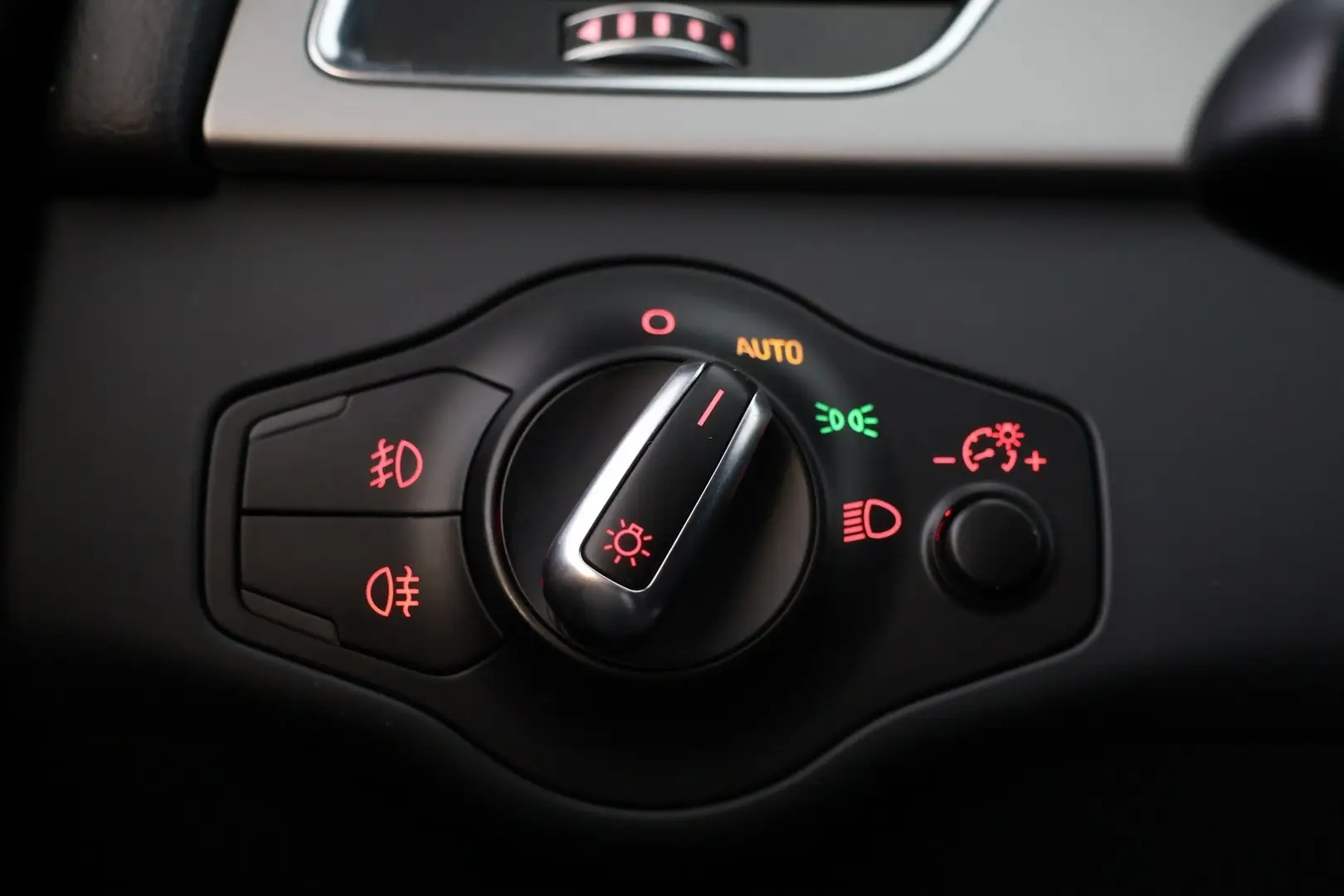 Car Image - 3BTw8fjPfiEKWlpDmaMcJW