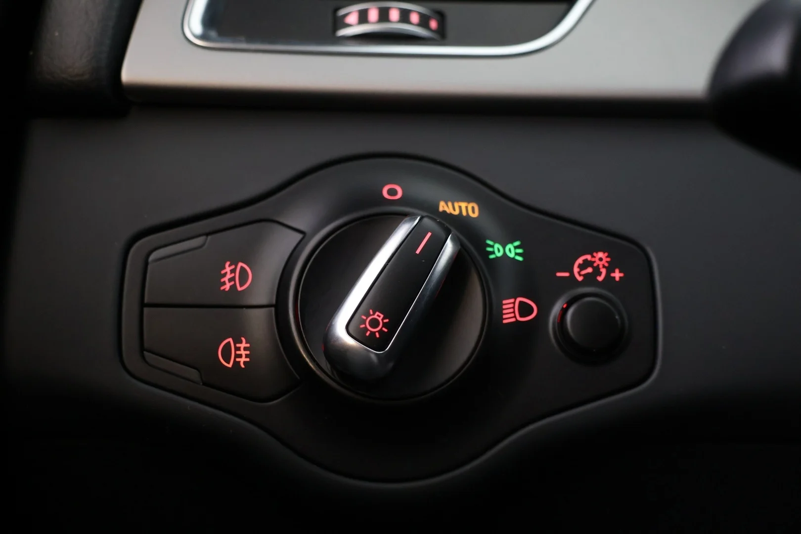 Car Image - 3BTw8fjPfiEKWlpDmaMcJW
