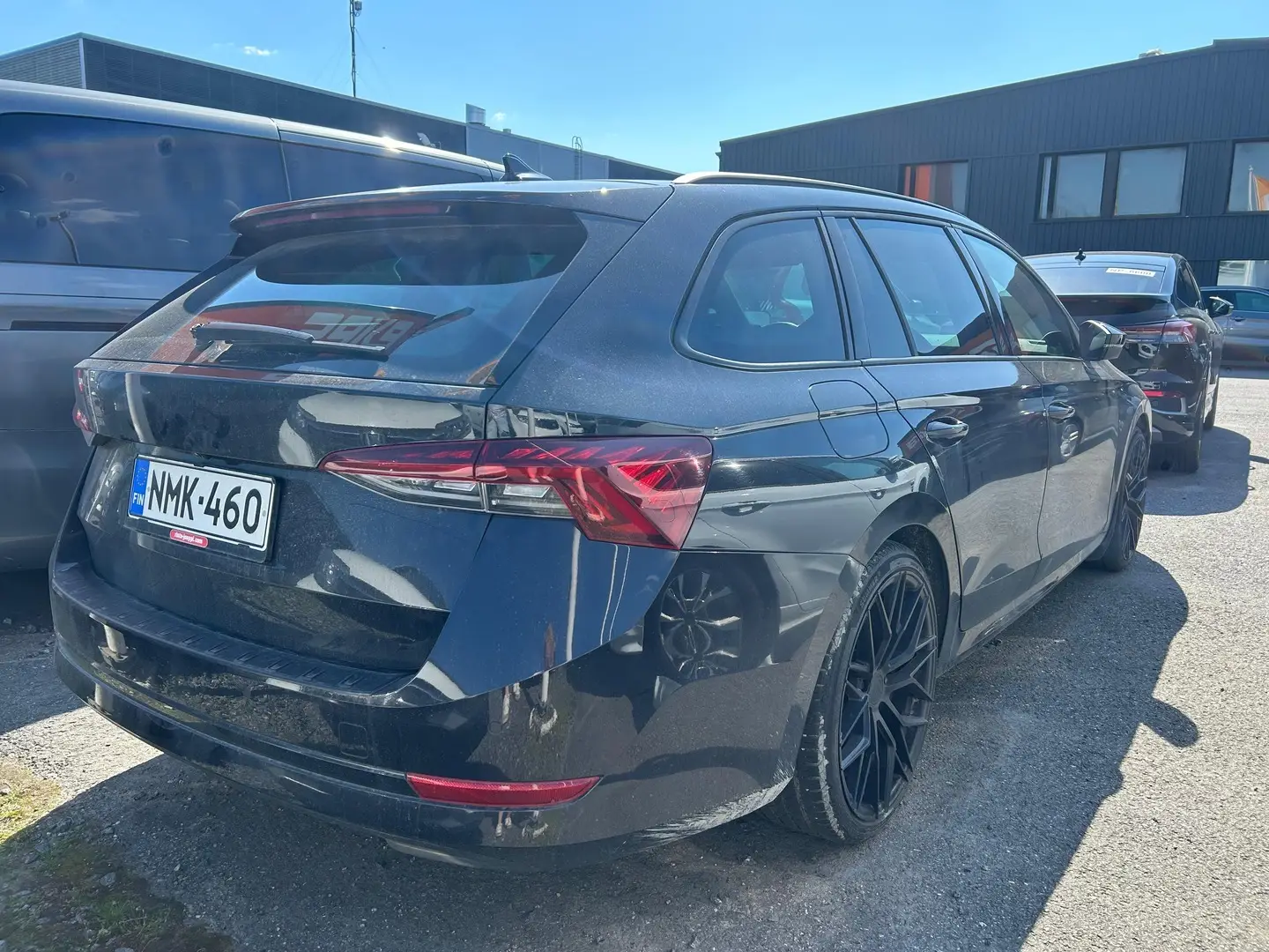 Car Image - 4uTzdyM1ijrcQnkGdFaJ33