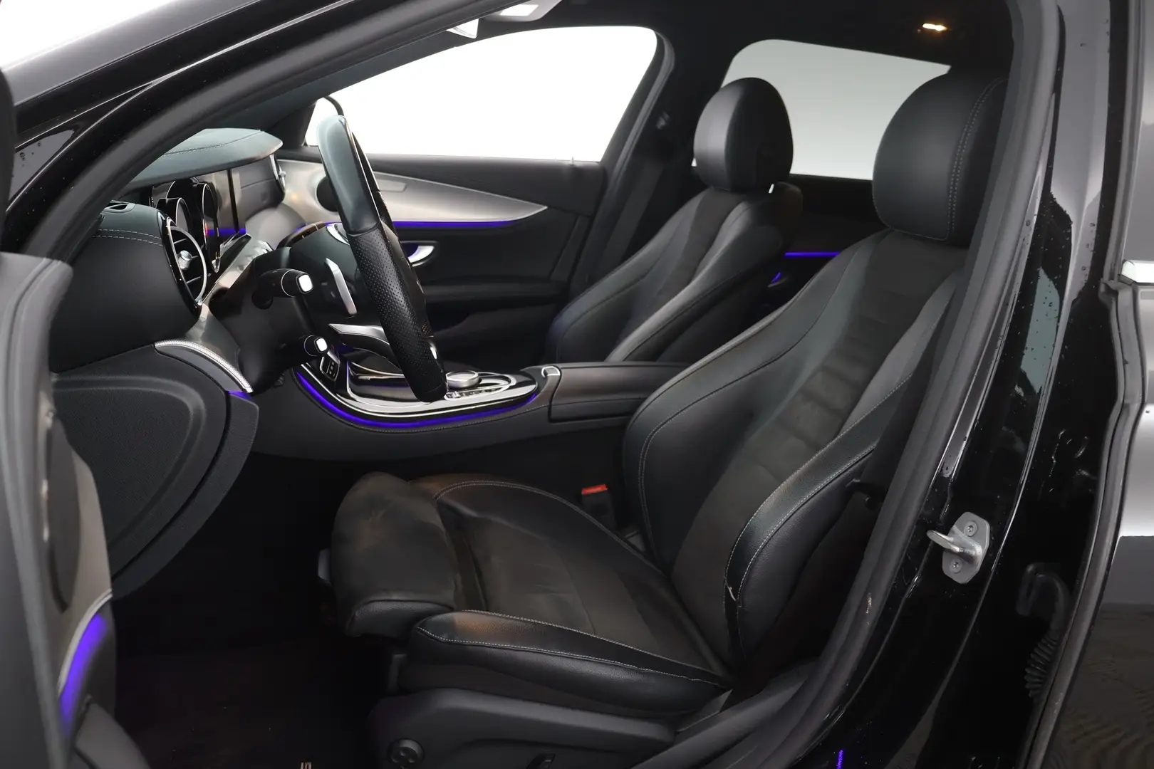 Car Image - 4tVp0VgP9OgwdiJmDYGnCe