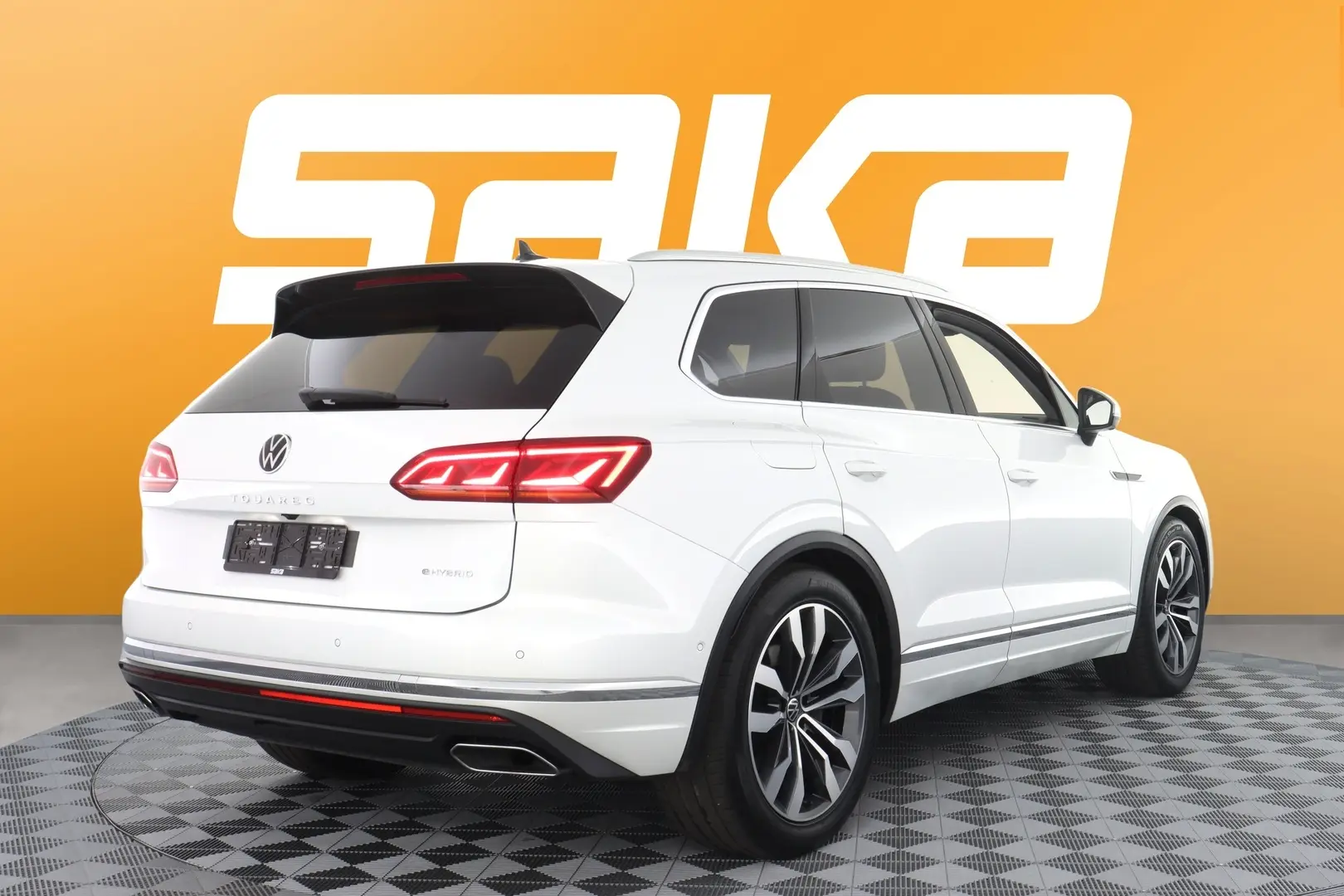 Car Image - 5IUb6rdutDkBEK2sGv5Fec