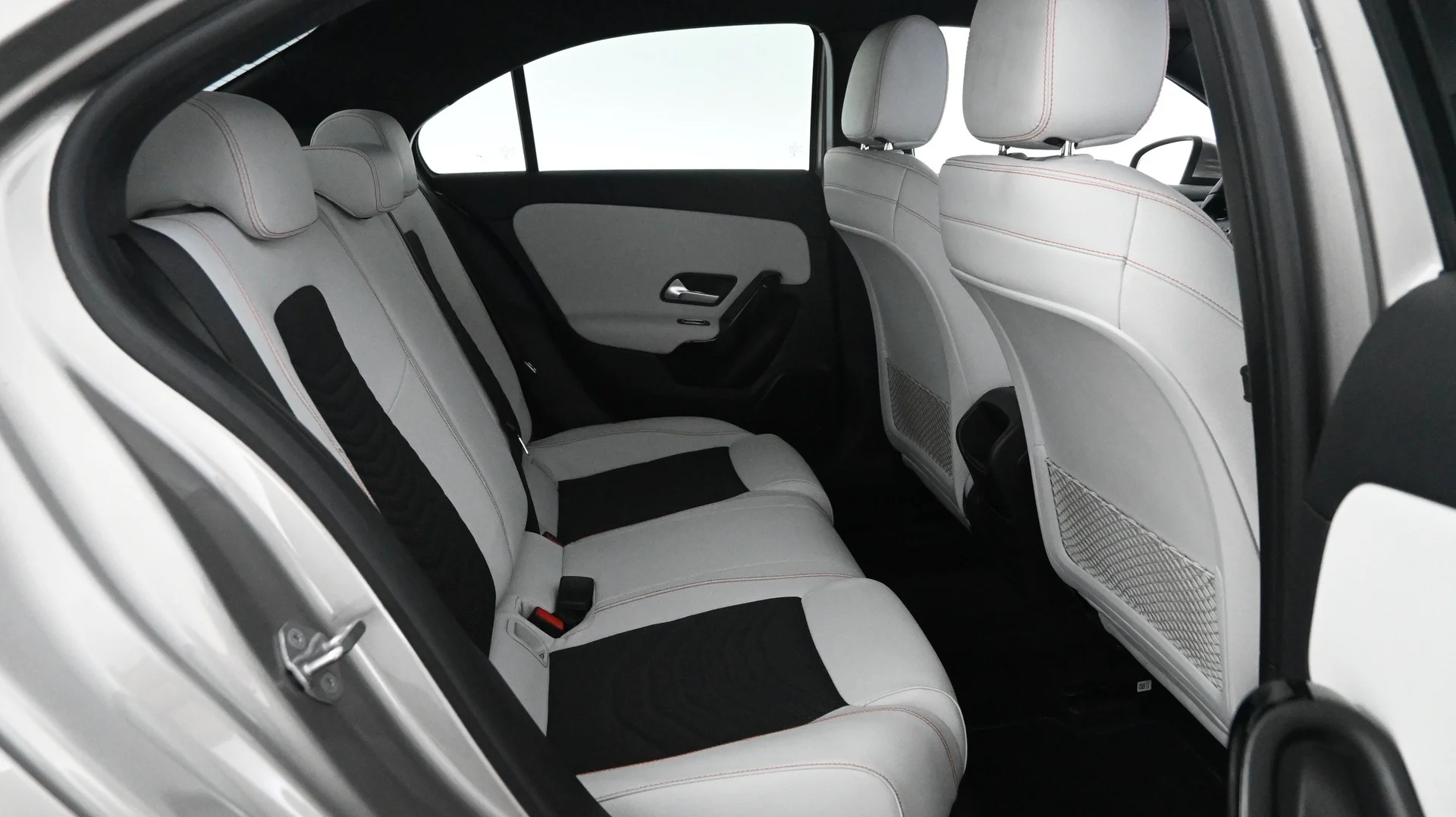 Car Image - 3IyE41VXGgIa2CQ7PBJ1BZ