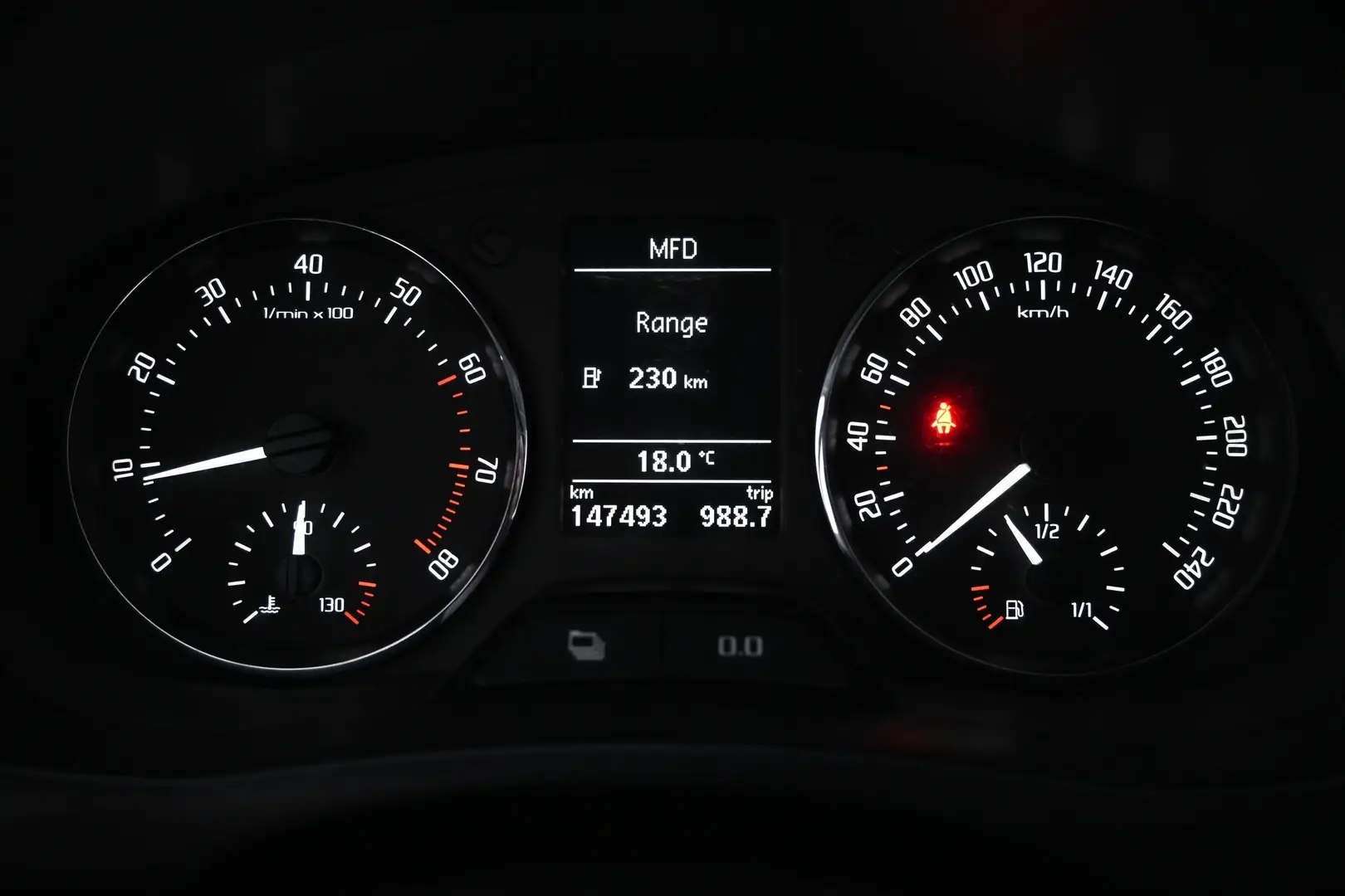 Car Image - 2YdbjMAz01RpHKIJUqaclL