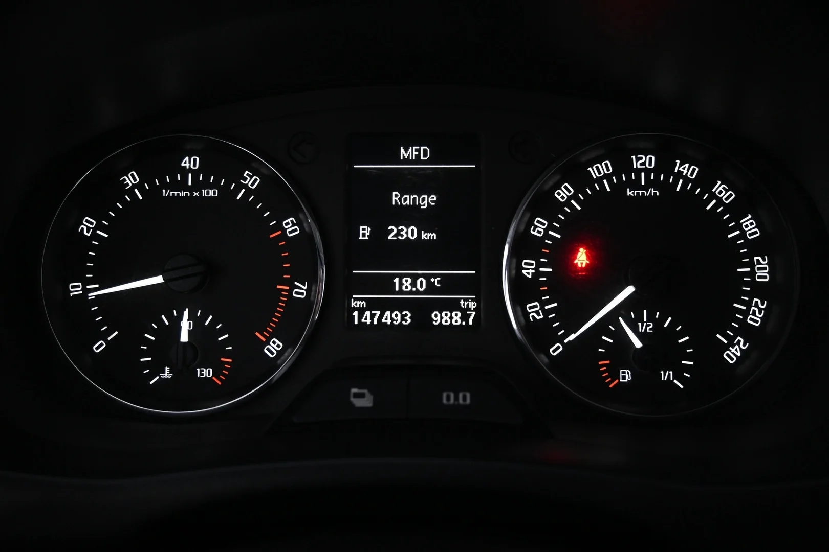 Car Image - 2YdbjMAz01RpHKIJUqaclL