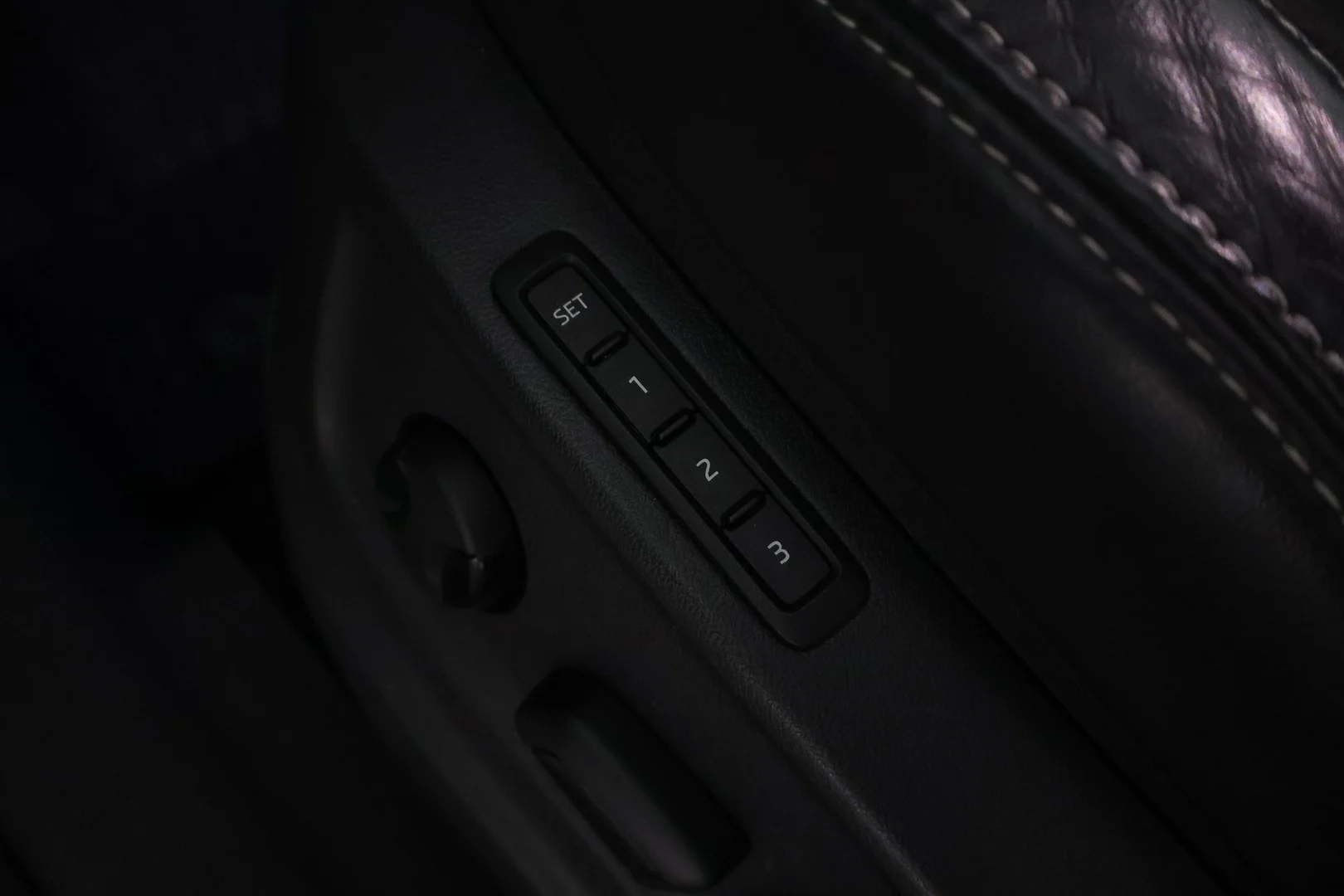 Car Image - 5Q7TPXnHgjJXTB5Whzotox