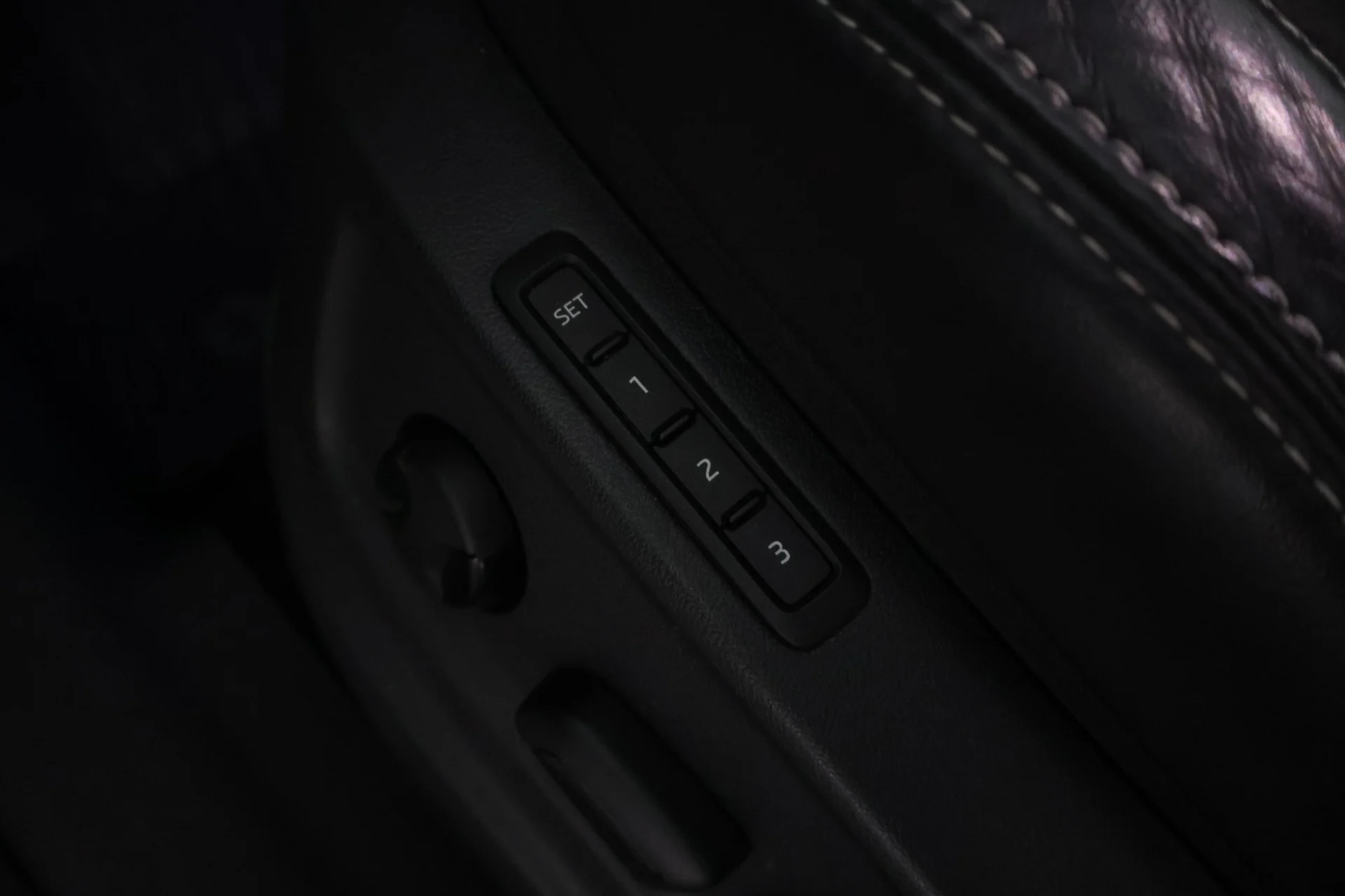 Car Image - 5Q7TPXnHgjJXTB5Whzotox