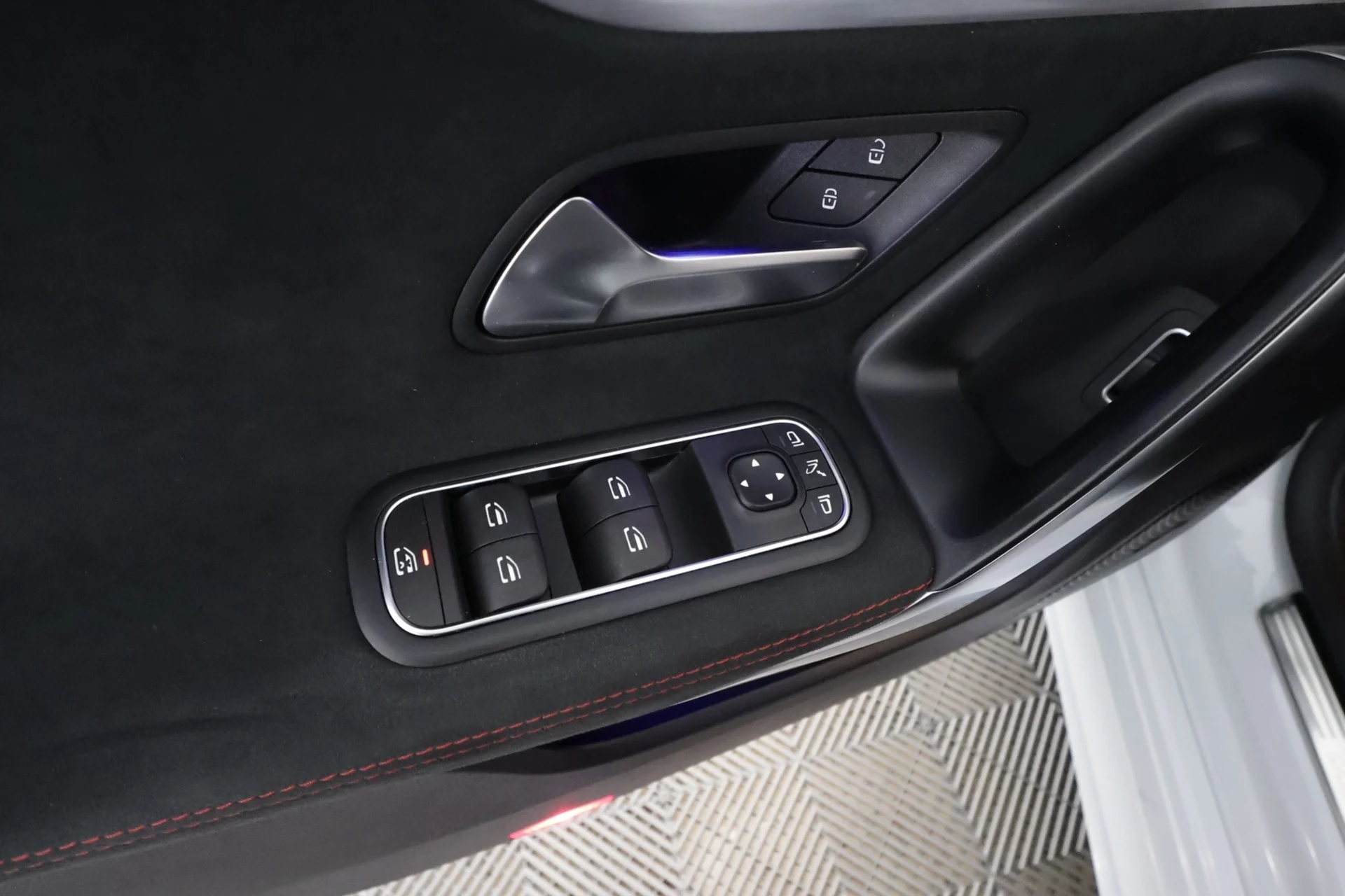 Car Image - jwxHs57sHz9xsZZ9FLU8V