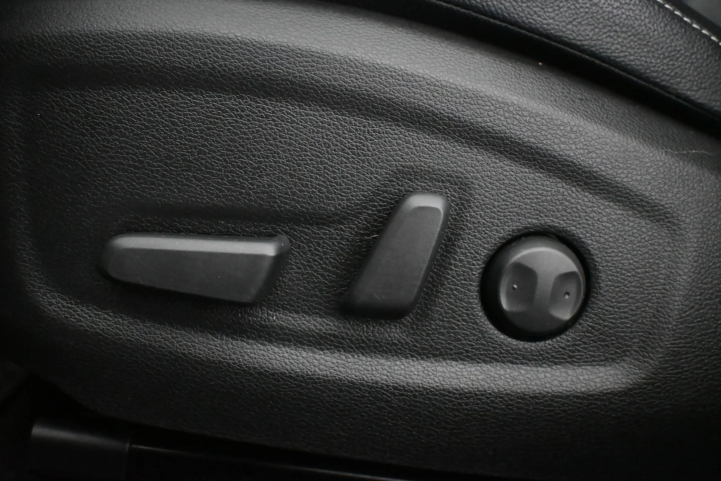 Car Image - MIKrd9A73NC8GoyEkoMG7