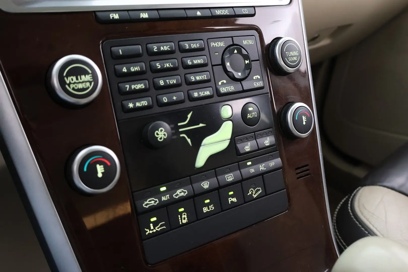 Car Image - r1PDQKfz4OVzQGIuL20iA