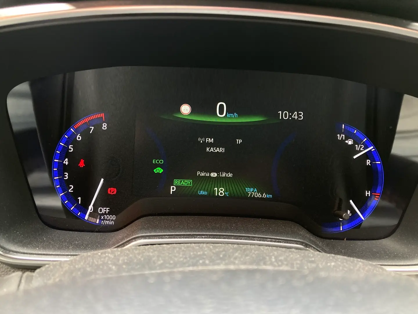 Car Image - UyYMSMH3XpXKCDl73Zh3E