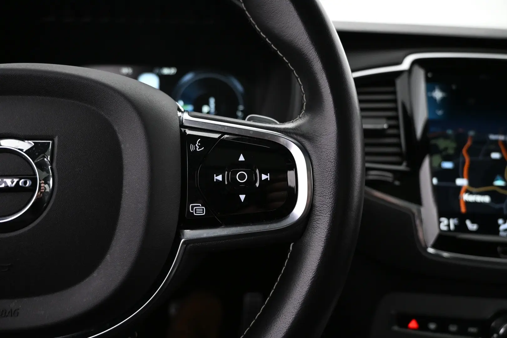 Car Image - 3vTpLUO9CXhuJhwWhlcQRe