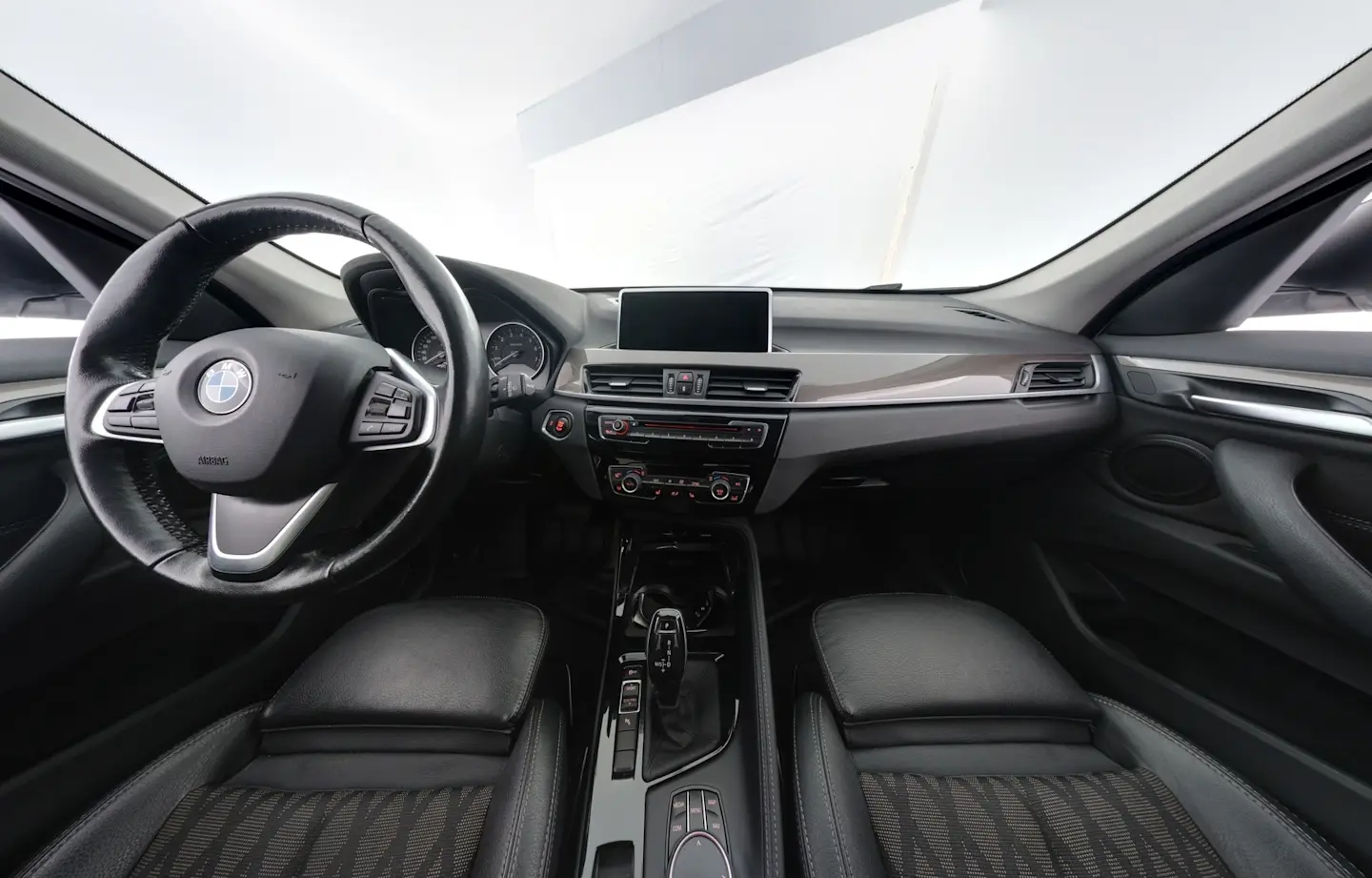 Car Image - 1GlbIiIakO5od6d8knT2CT