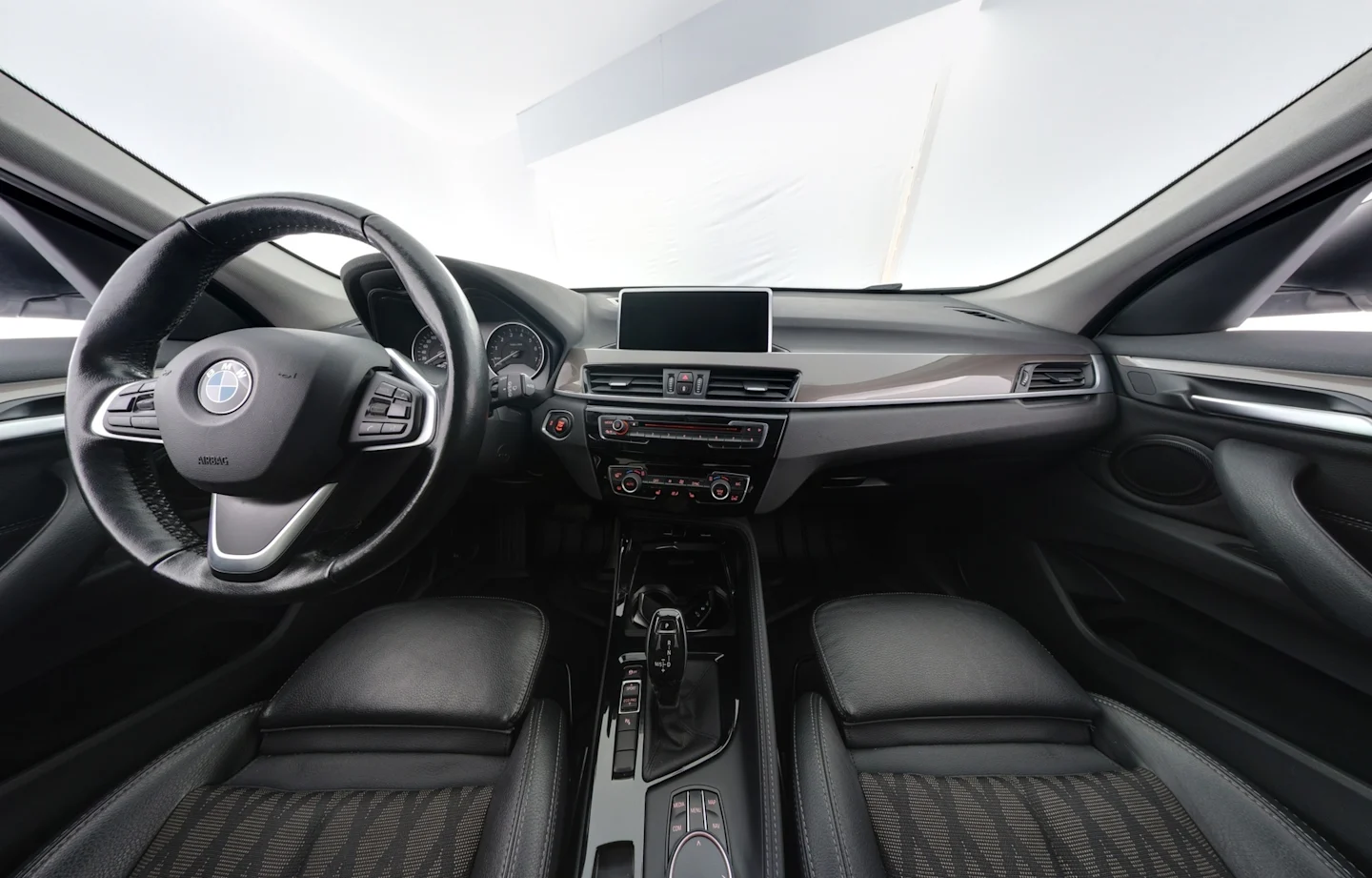 Car Image - 1GlbIiIakO5od6d8knT2CT