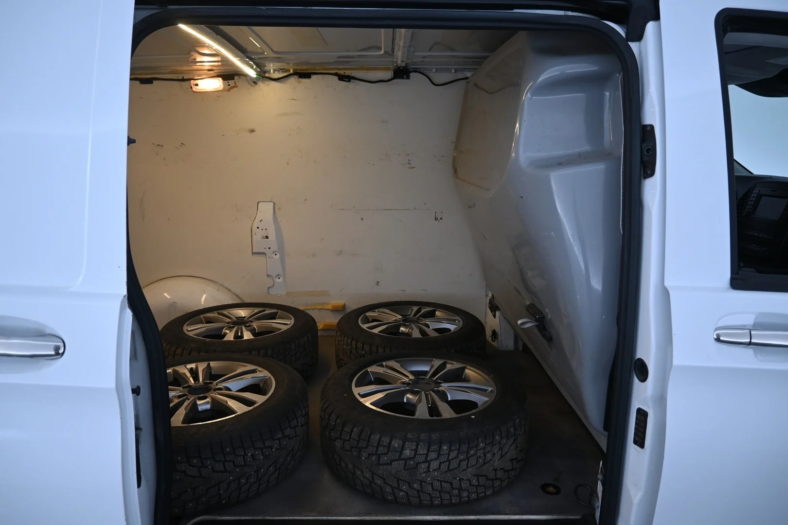 Car Image - 79Aa1GxoOSsGzbkKZv2GAo