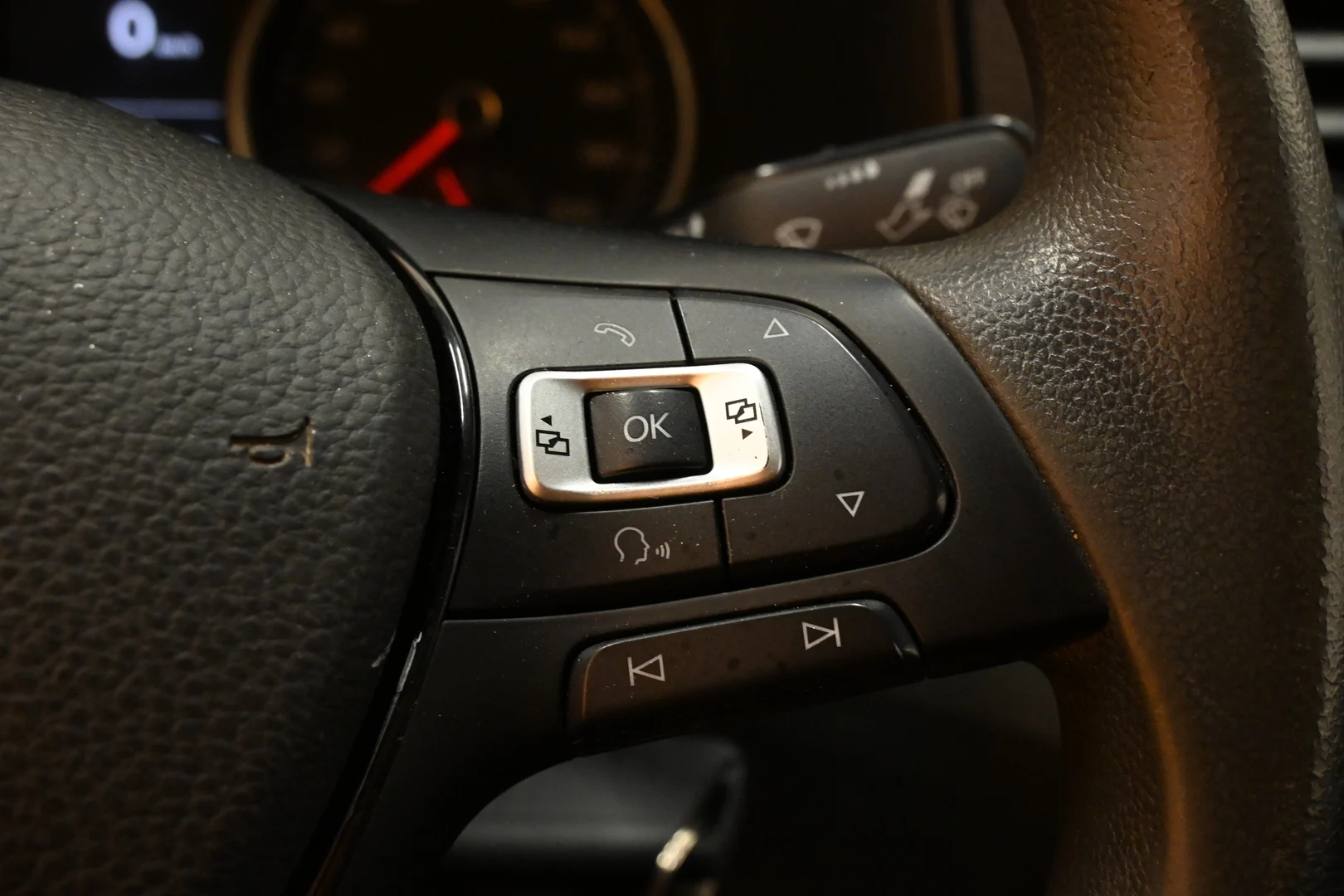 Car Image - 2mHVyWxotyuWy5bZ4BLs4a