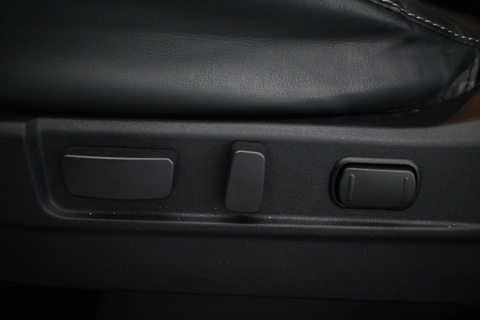 Car Image - 32l5TKtUWh41XH29RH9ukW