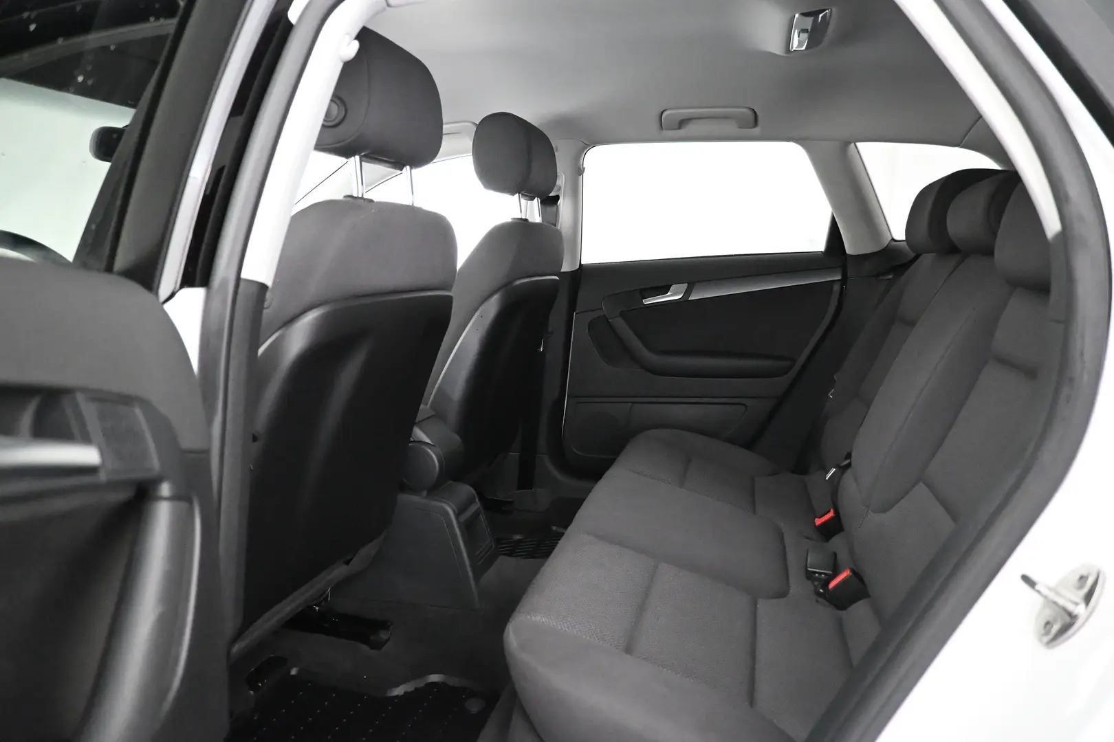 Car Image - 5llH6vrUOTUIv7bVVMjJ31