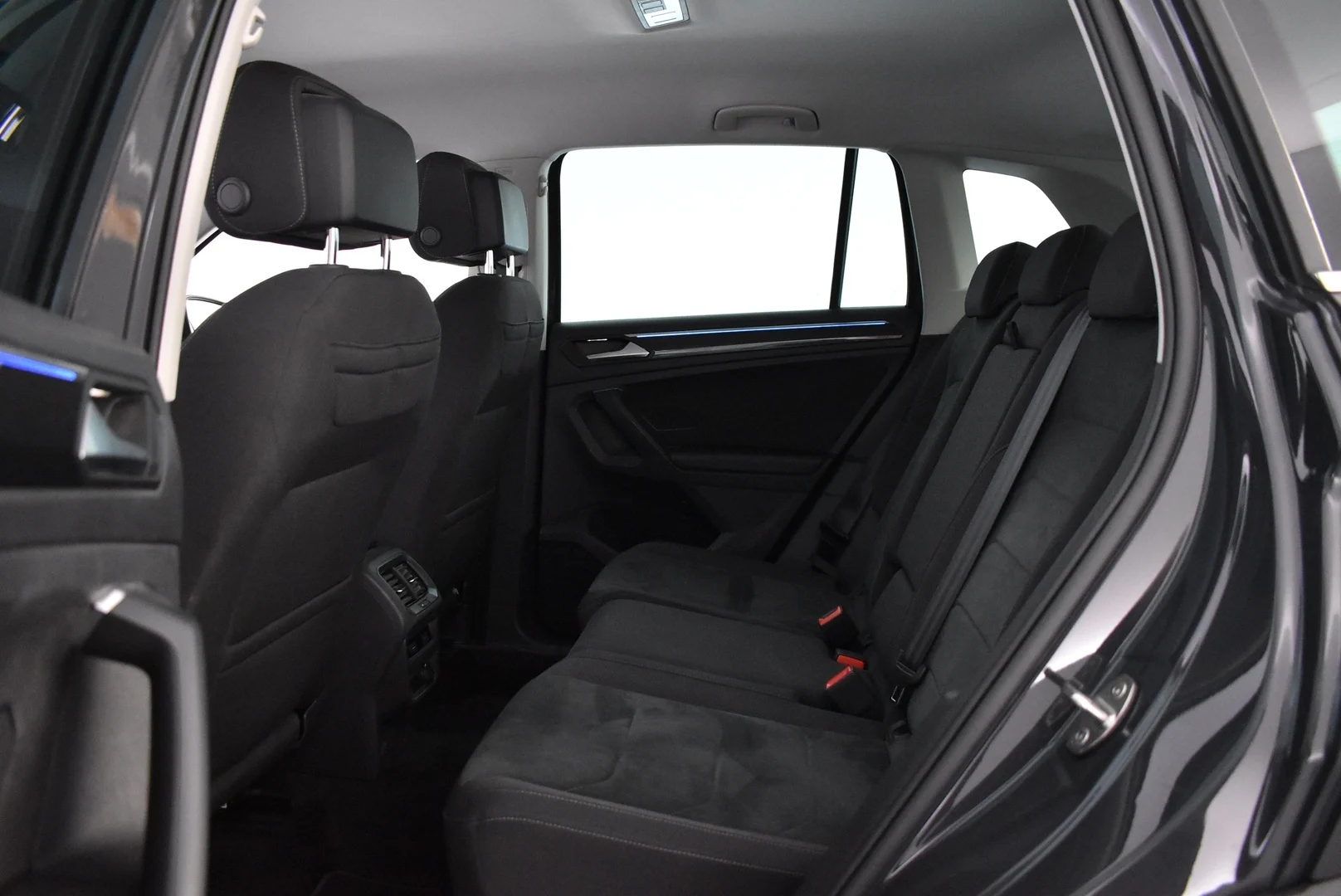 Car Image - 2XiJRns1nJ0t10v8oFK7hP