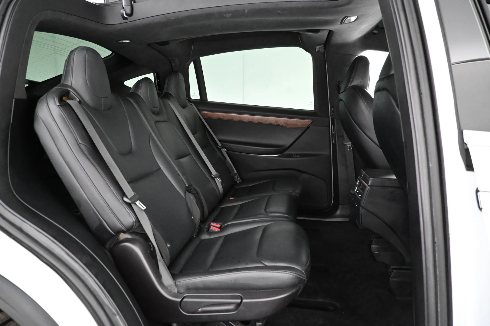 Car Image - 5dEs1iWqUxsbUQM4acGNNN
