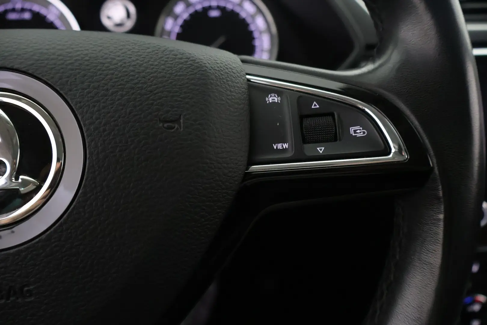 Car Image - 1ppMhnNLcfkB6NYqHdQyeJ