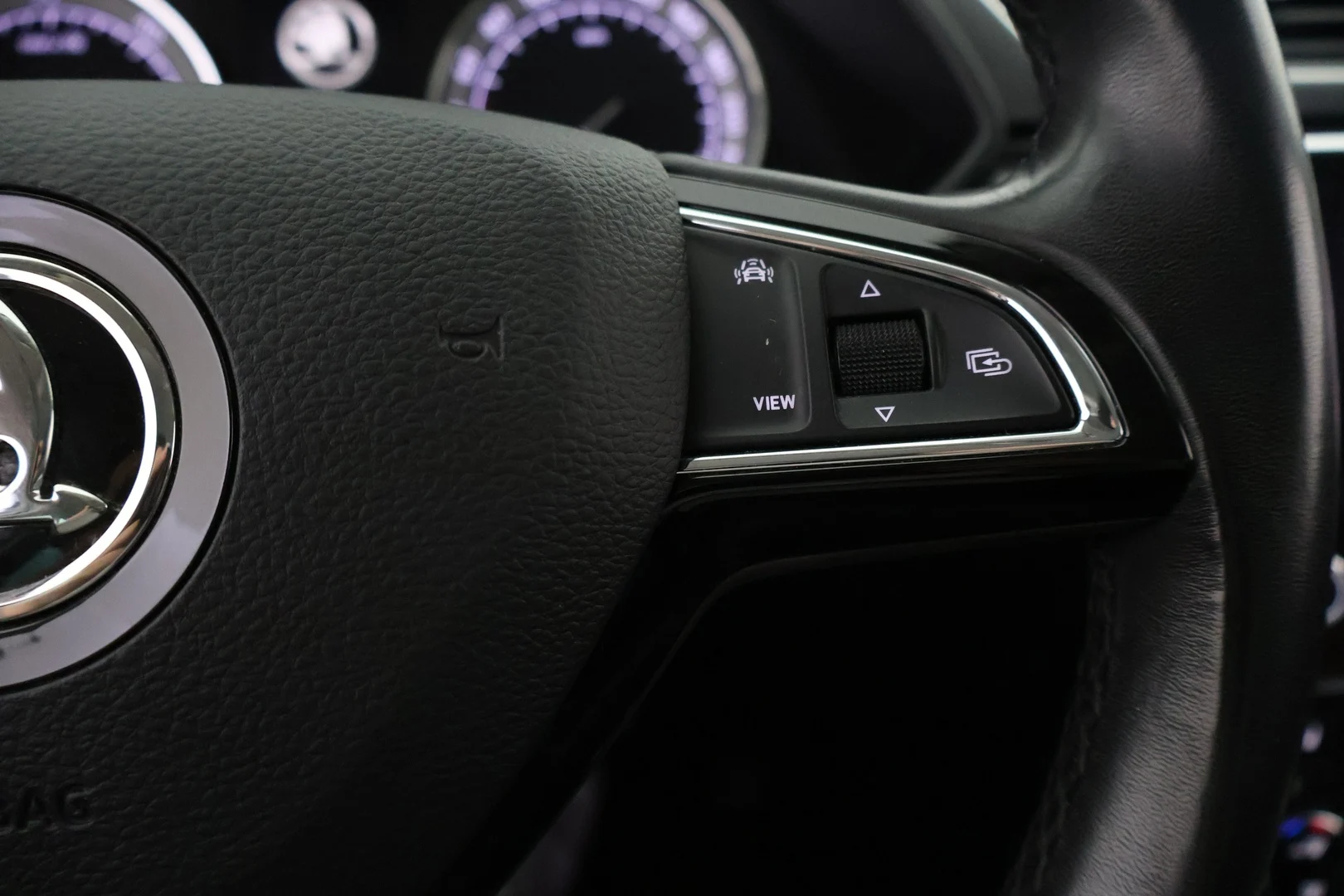 Car Image - 1ppMhnNLcfkB6NYqHdQyeJ