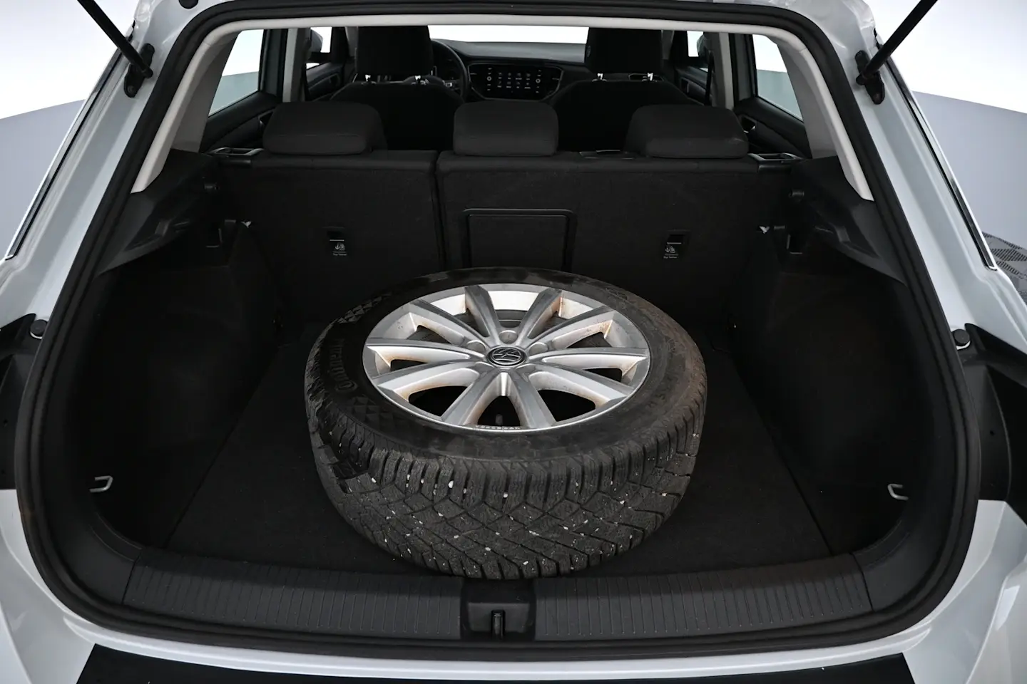 Car Image - 6bqaEdko1Juxq4OrAf8Zr1