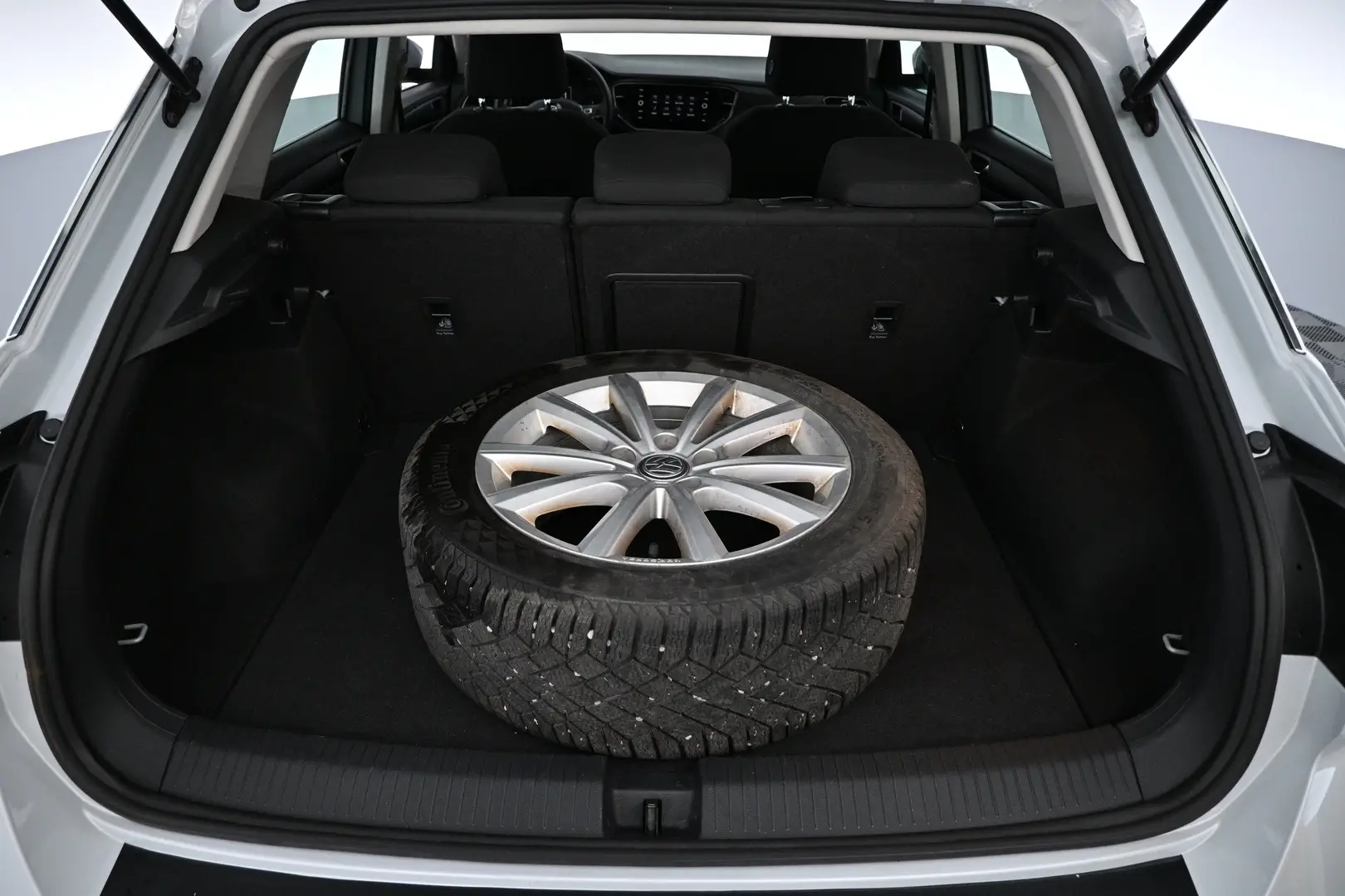 Car Image - 6bqaEdko1Juxq4OrAf8Zr1