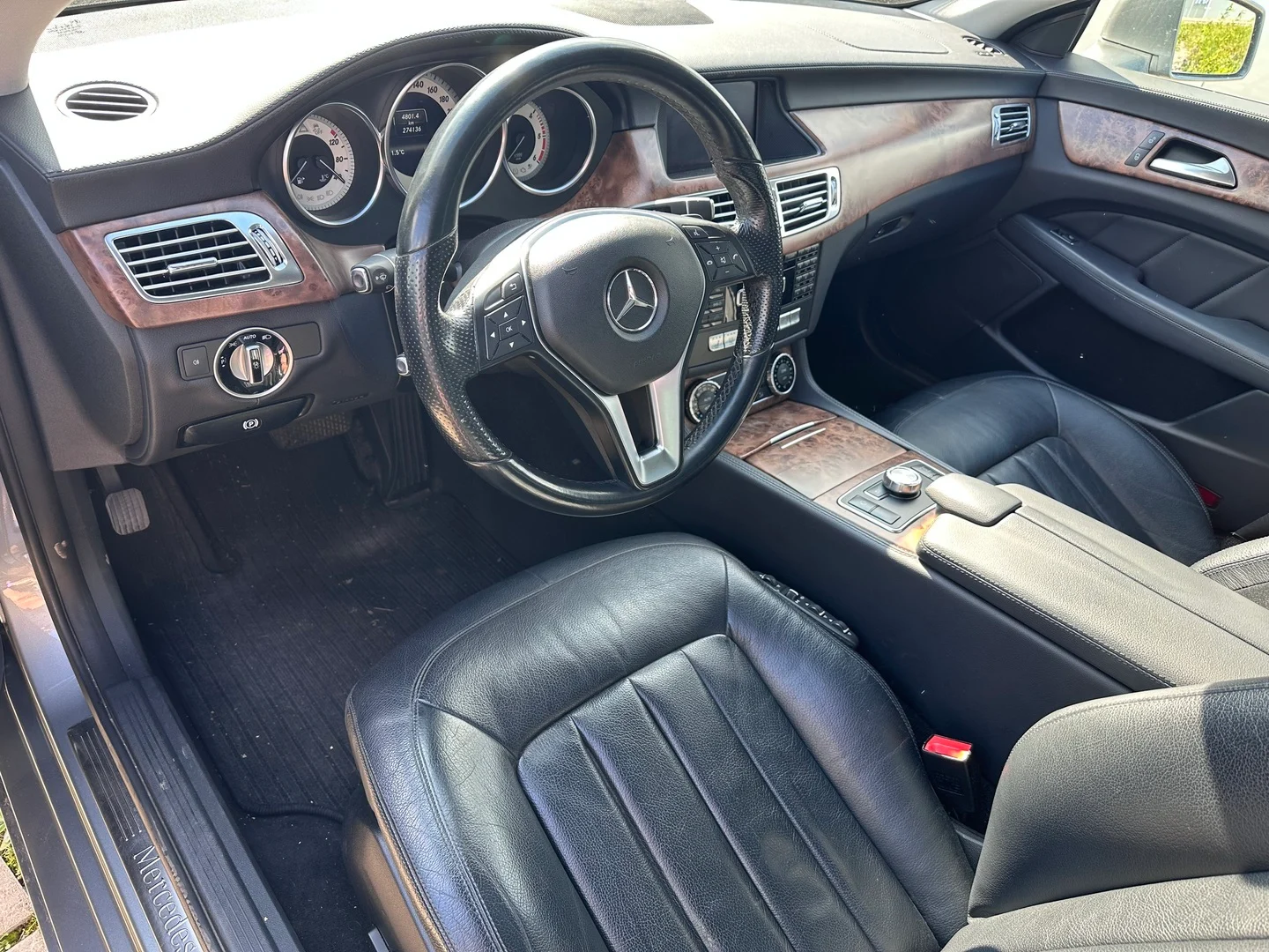Car Image - 39i8bmfpGG72rltwjyVeV7