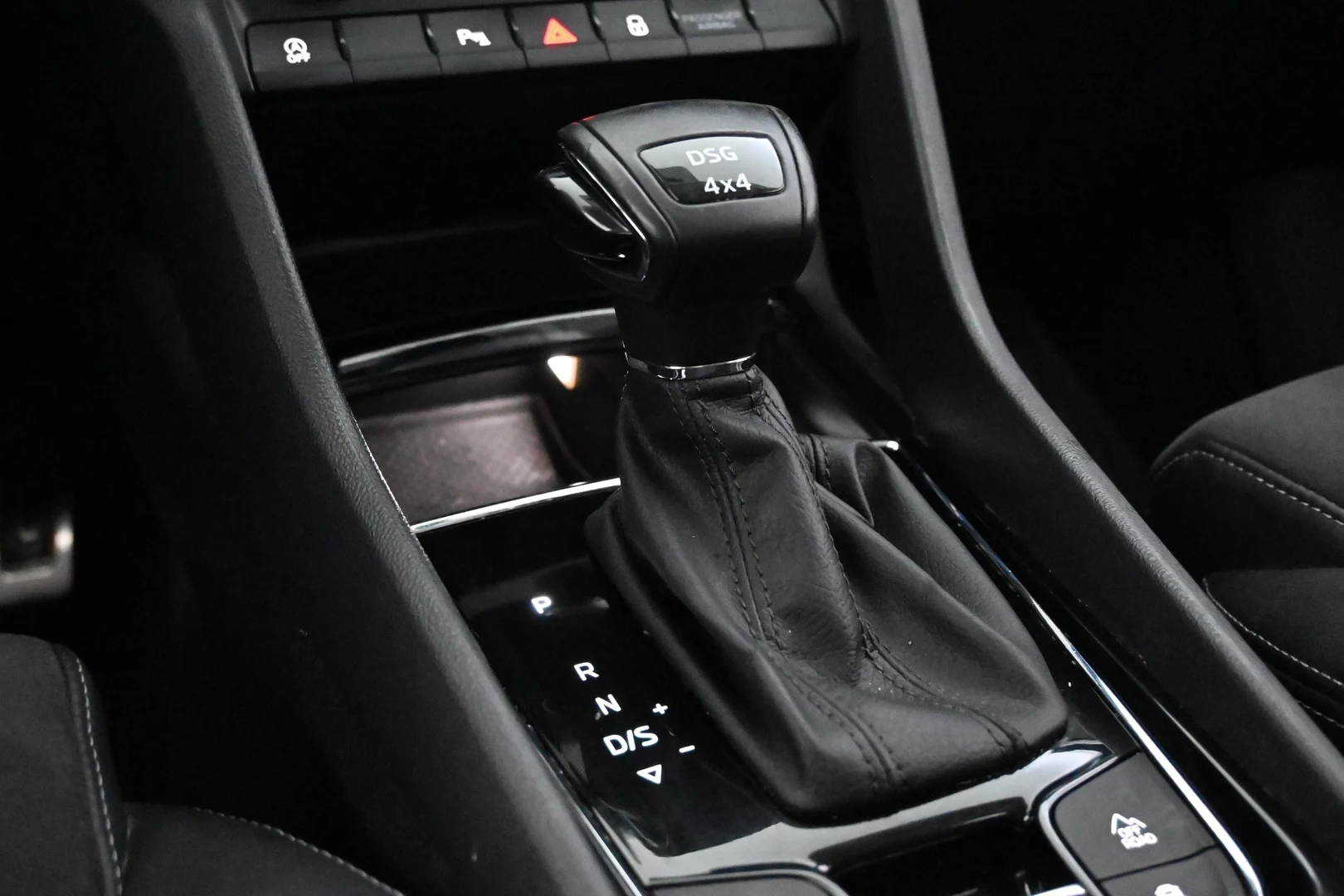 Car Image - 3i2s2QCi35NksRwDAFWeVC