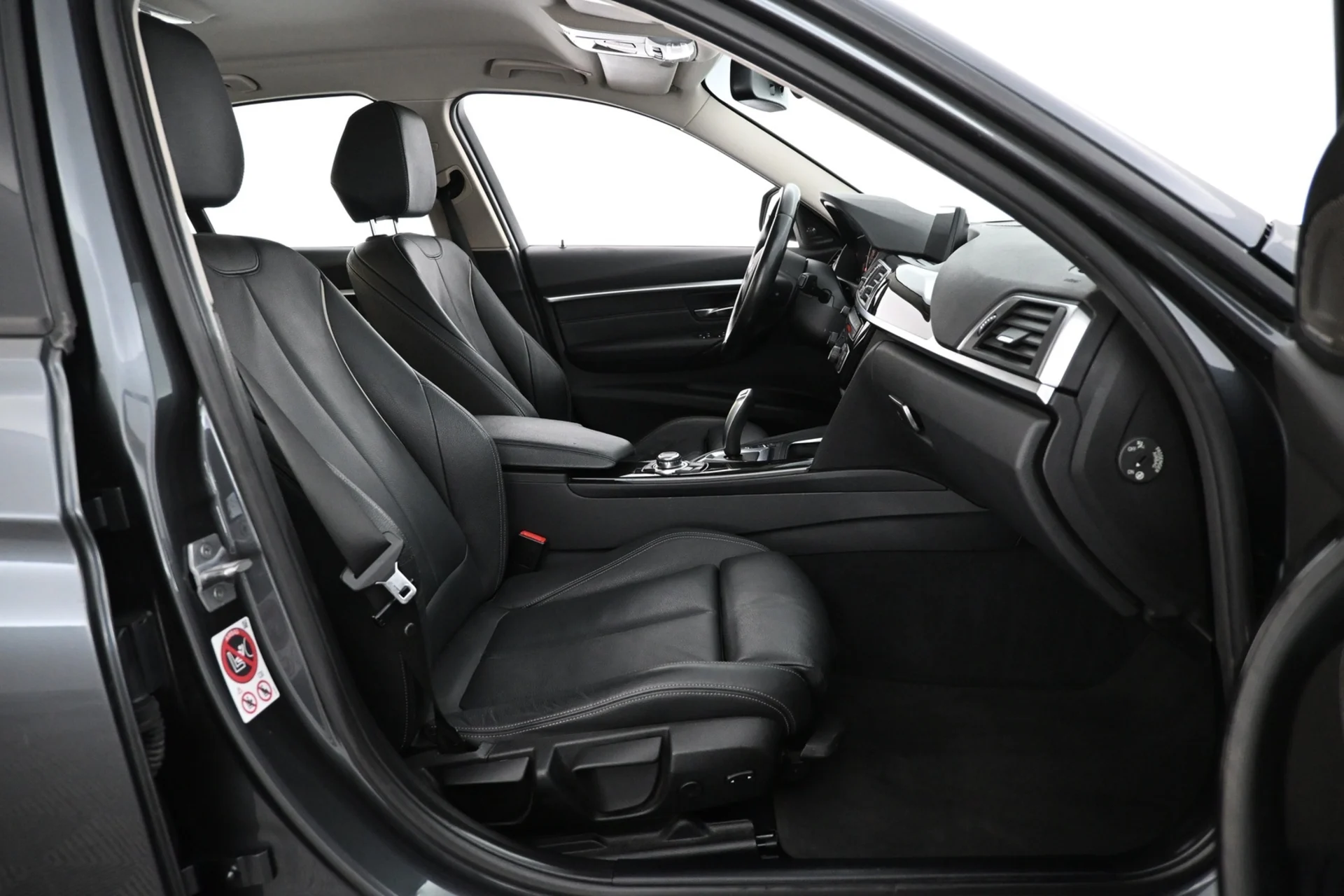 Car Image - 15JcEBgWUlgB0Wd8dvw92F