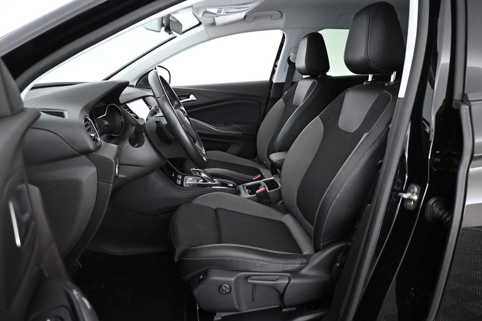 Car Image - 2MnCXXkg7JXwXN58kQZFuJ
