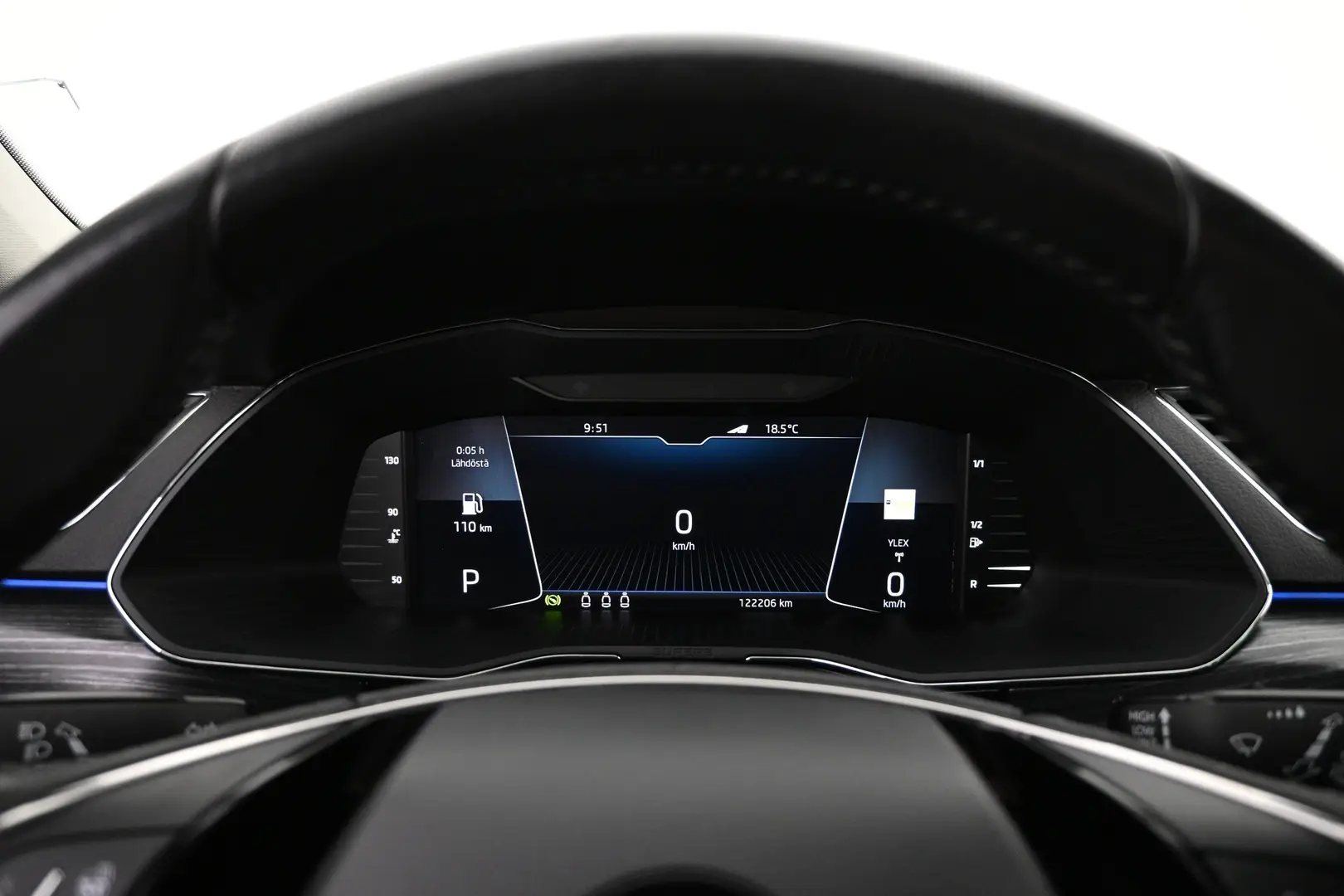 Car Image - 1mRM6aVx5eEYs2MTcgbr3T