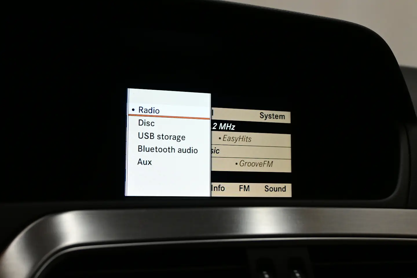Car Image - 3fWj8c9gbLnb9A818AOroy