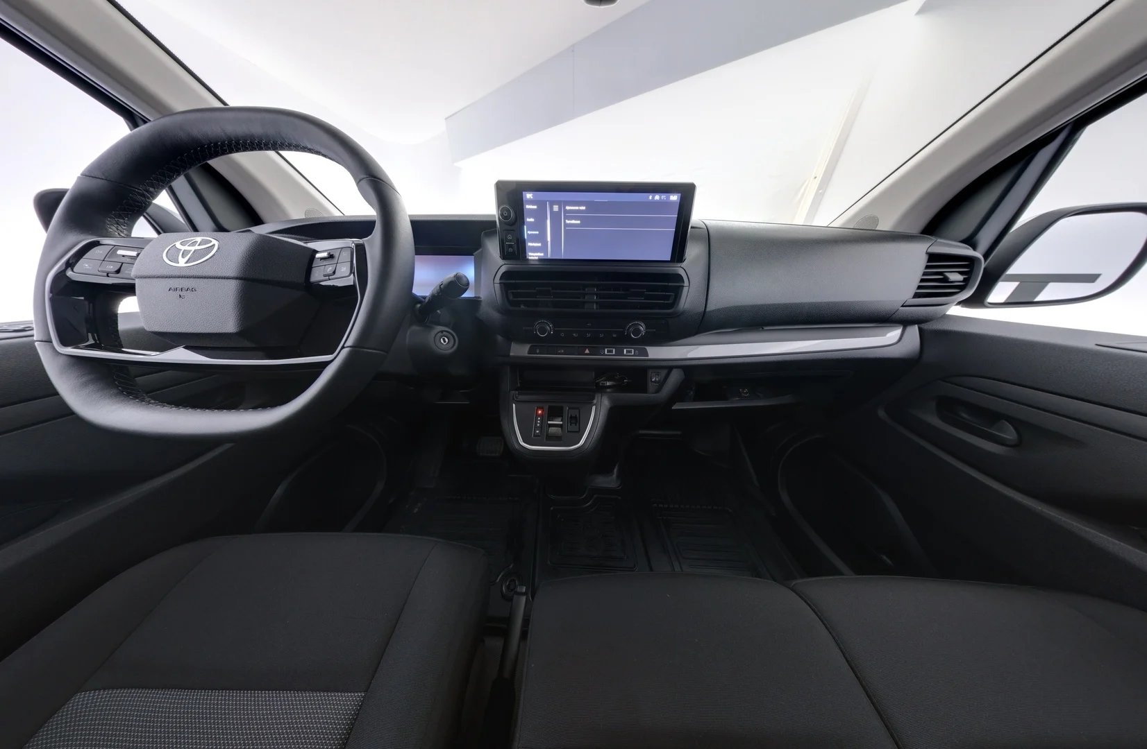 Car Image - 77cKFy9IzN0mO4ykSwHCLZ