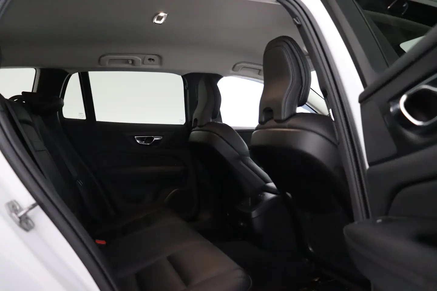 Car Image - 7zCHYXSbac8PTKunfRRJZT