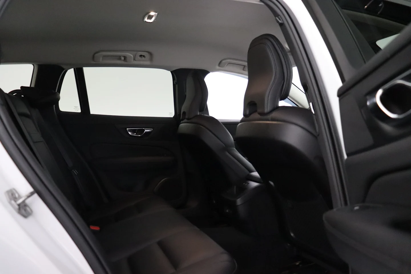 Car Image - 7zCHYXSbac8PTKunfRRJZT