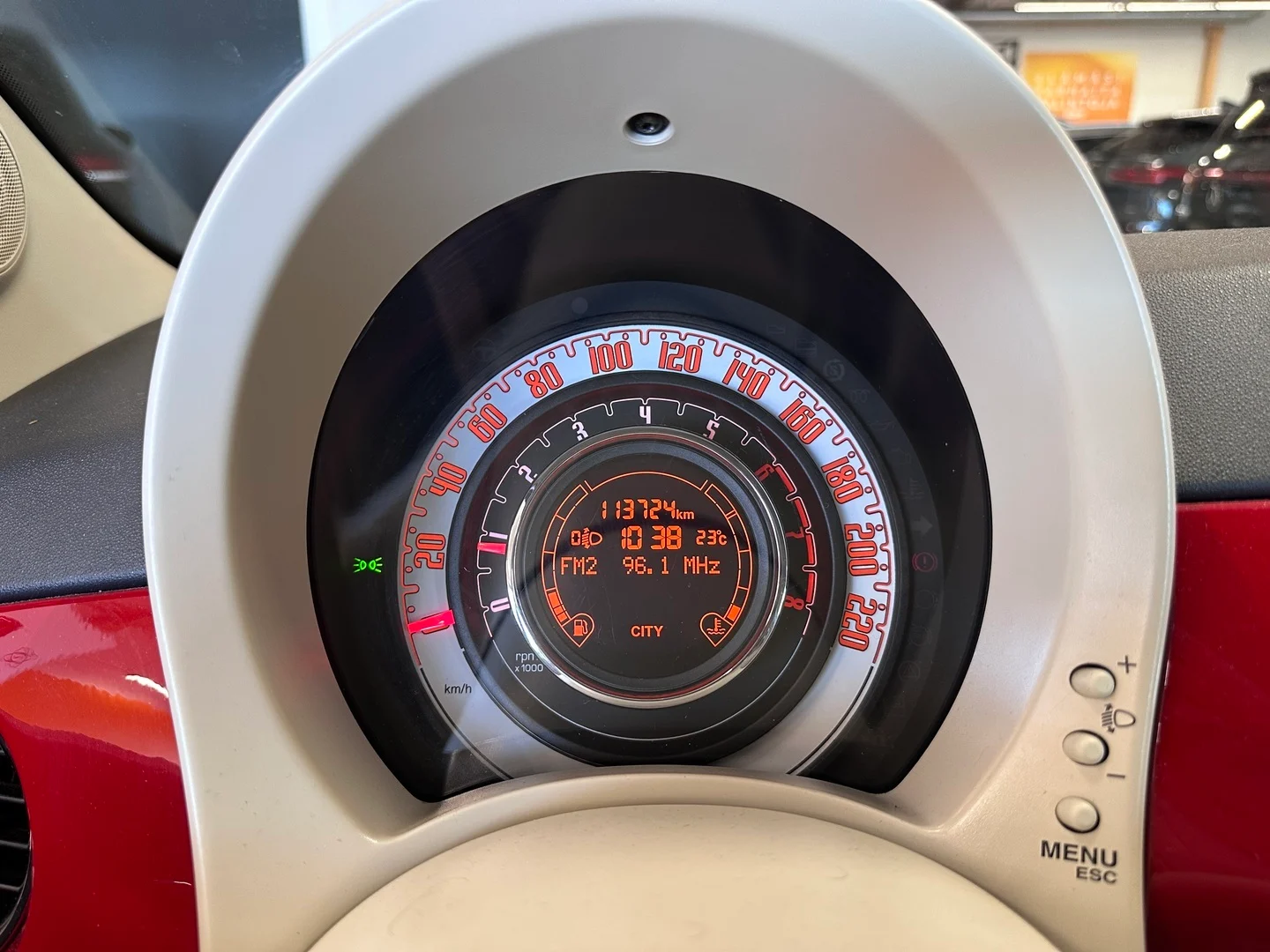 Car Image - 3wR0Zbb6rNKZnsCGZgKYOl