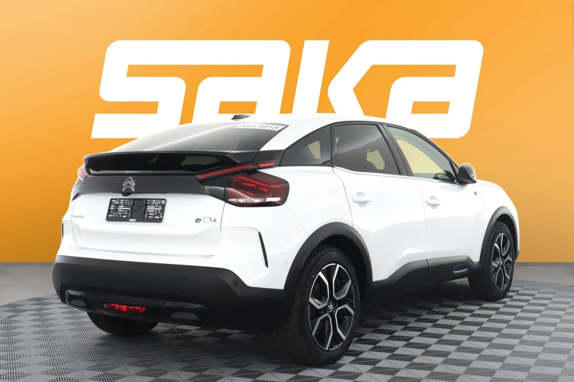 Car Image - 3eUv8X0m79eqD1jYcxlUlr
