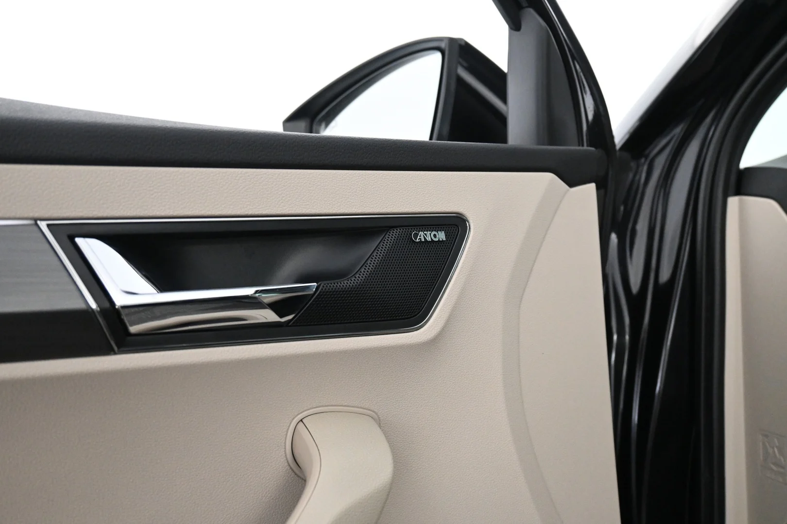 Car Image - 6mg8hPPqB5BCmJrFR42TpT