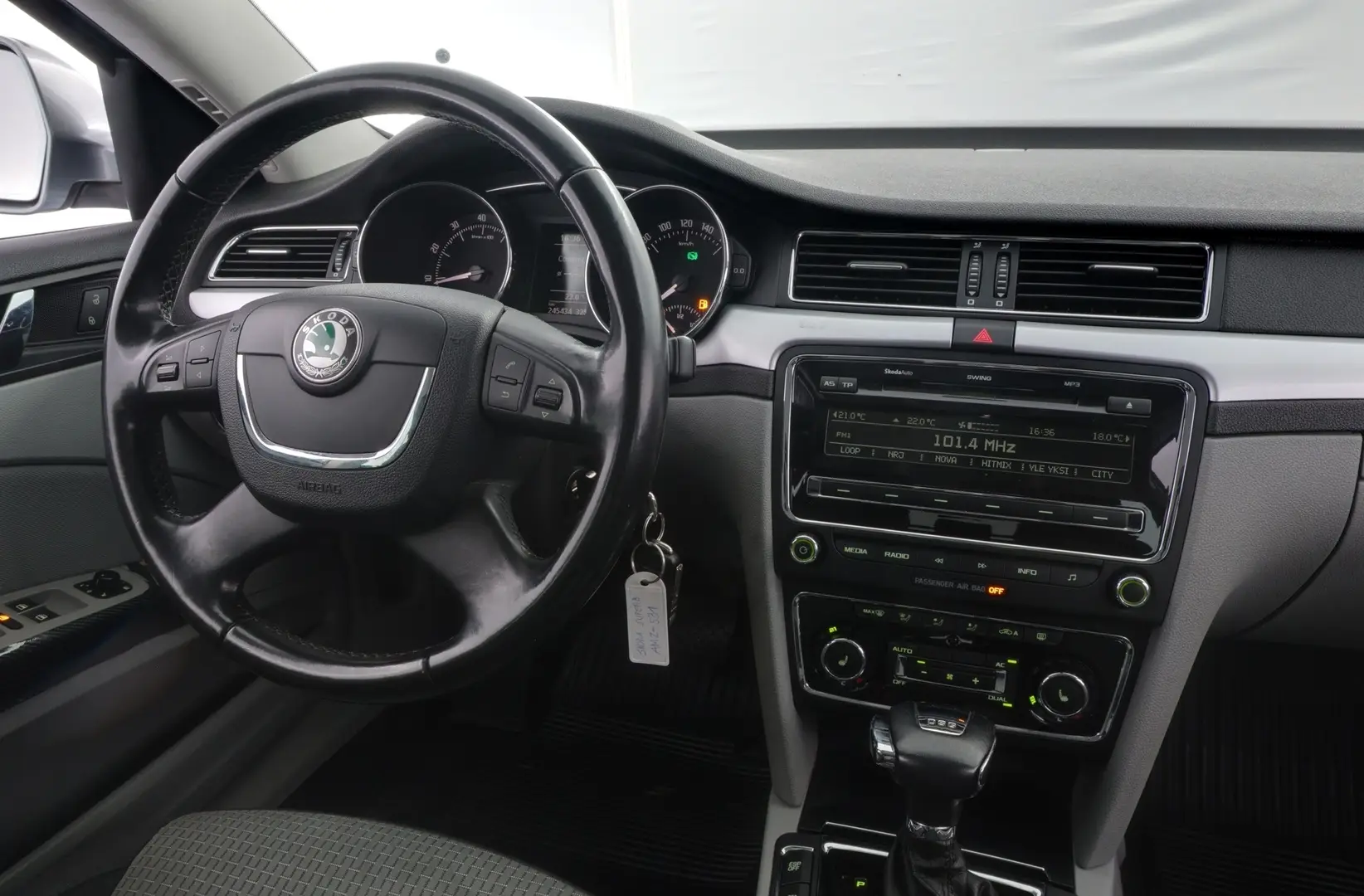 Car Image - FsTkKYT7XoojYjjK0pqFY