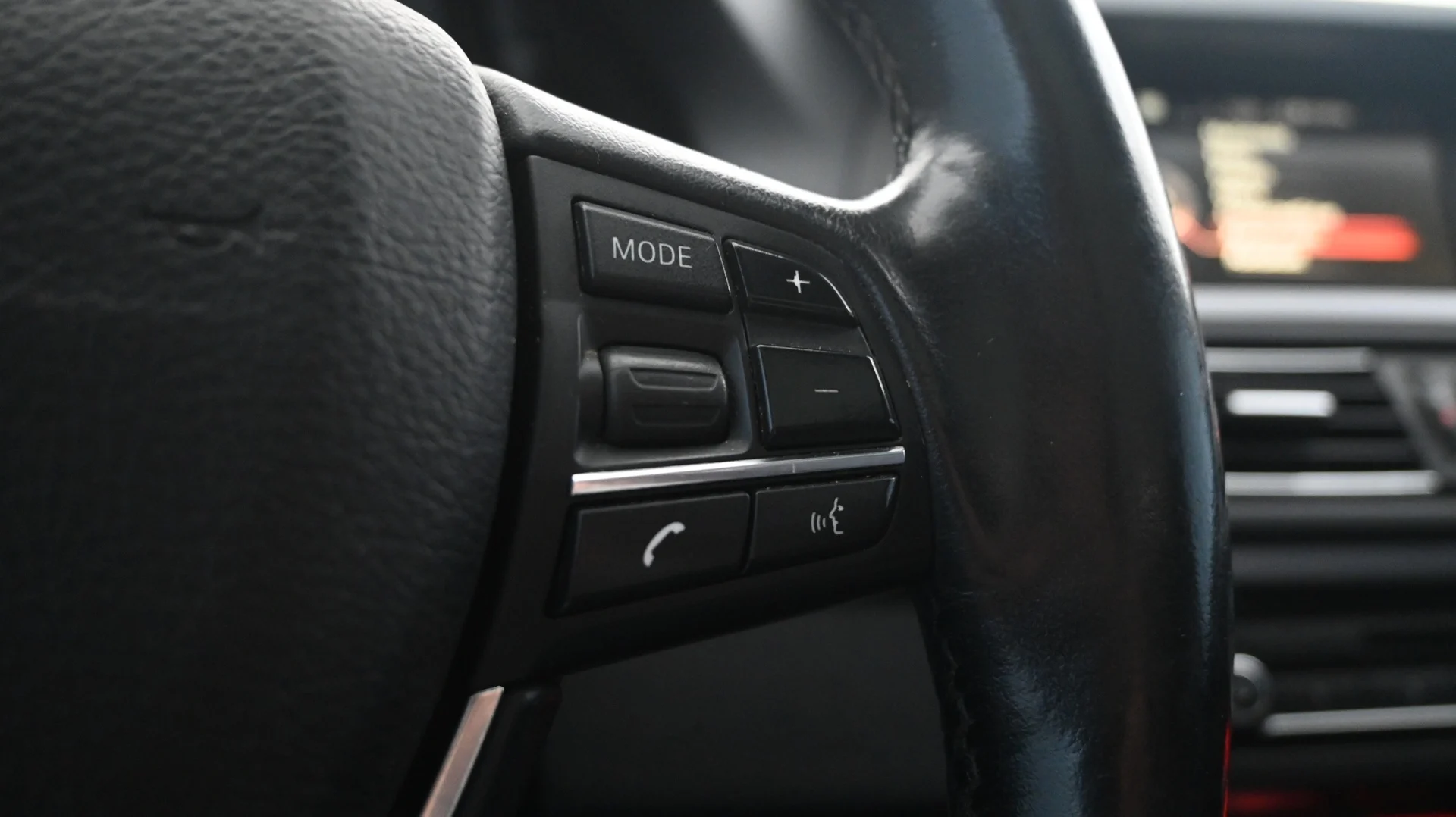 Car Image - PlbhDa2xeYvHOSfso2iNJ