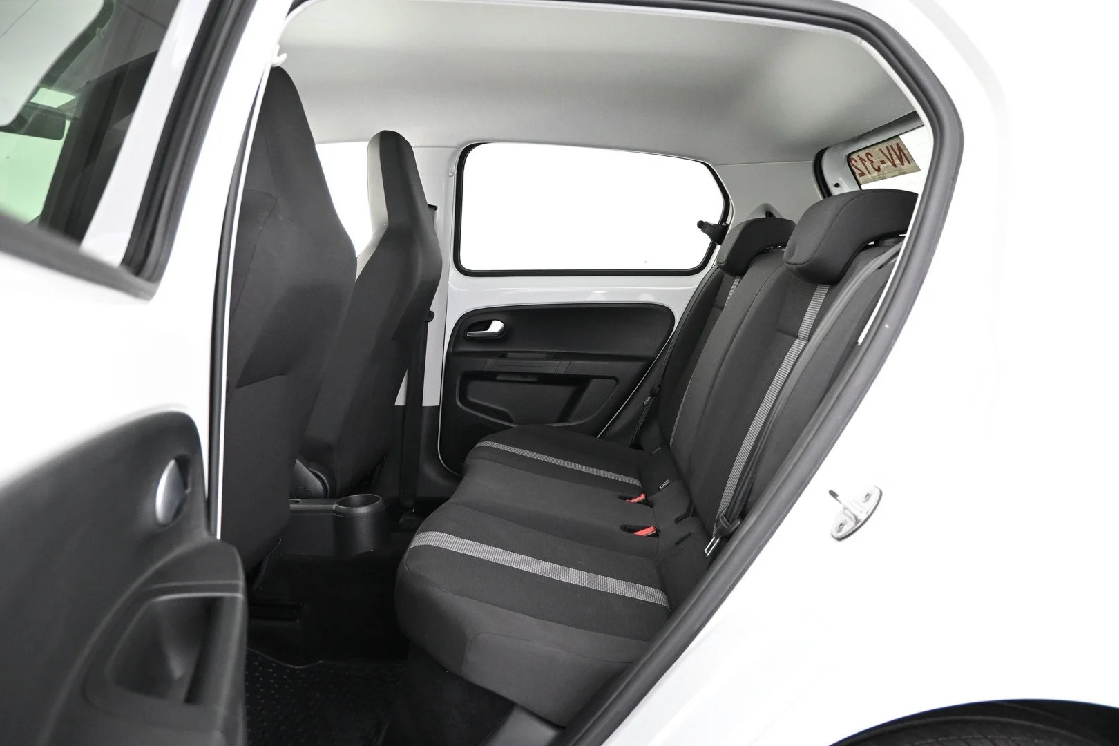 Car Image - 7wayDh6kTkpw9RPH8jUhjM