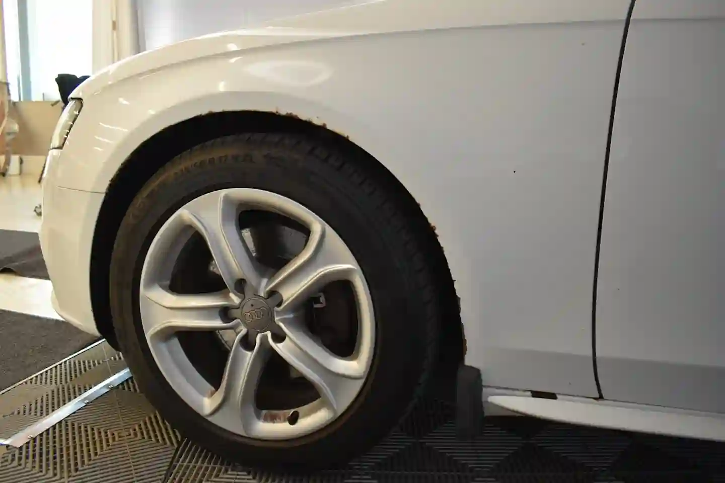 Car Image - 46MTer3wjm3bRlfZykP4hN