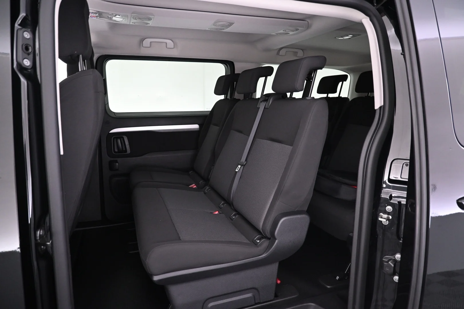 Car Image - 4EbNjsYa0u3fIhQxfy3PPi