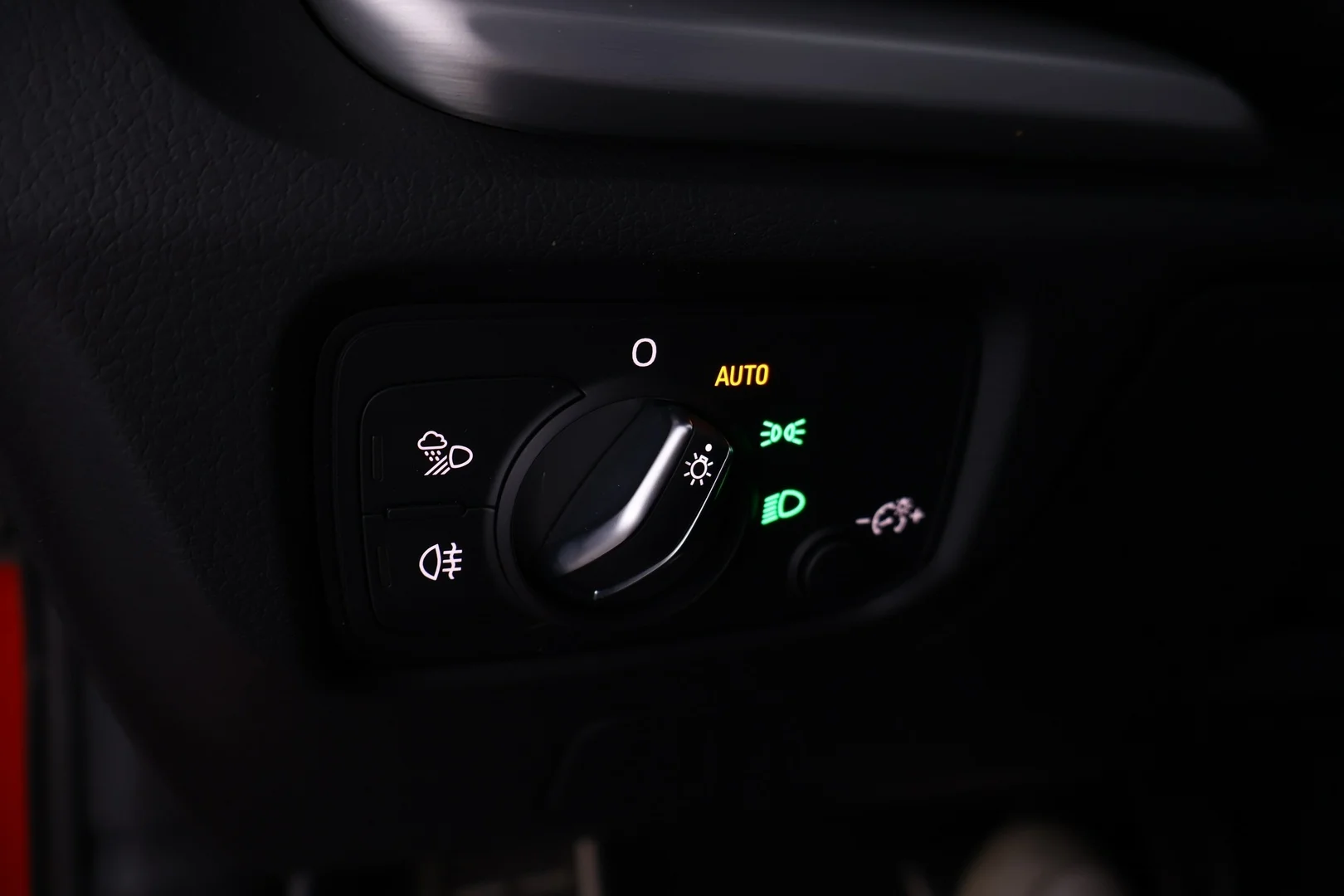 Car Image - 1IKDg5bWKDpXg0QNipkyEZ