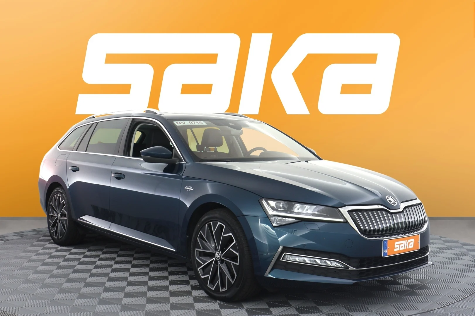 Car Image - 3luBQg5DFdaNvQyb7UHtwK
