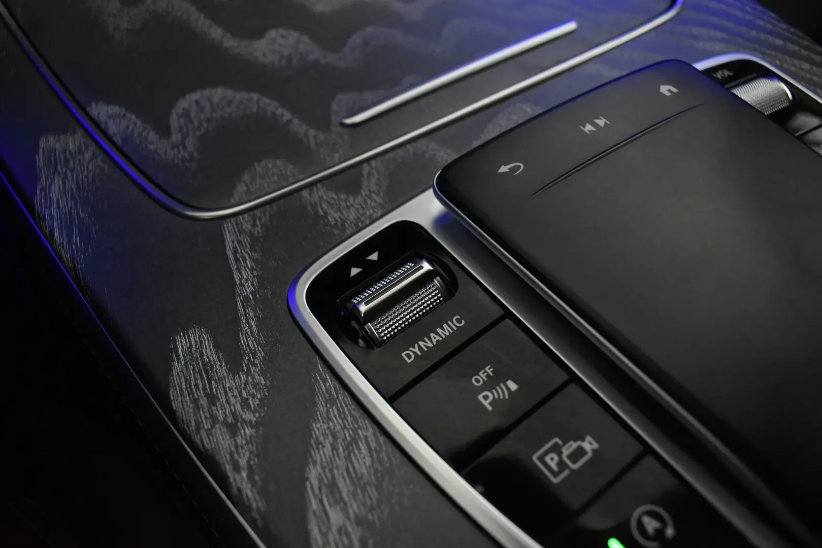 Car Image - 4Js7lJSzzBsaKTU2nyR0o5