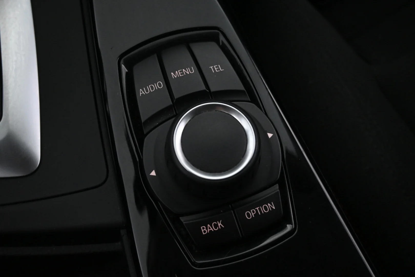 Car Image - 7b8YInhflrW61MMnq5zoPP