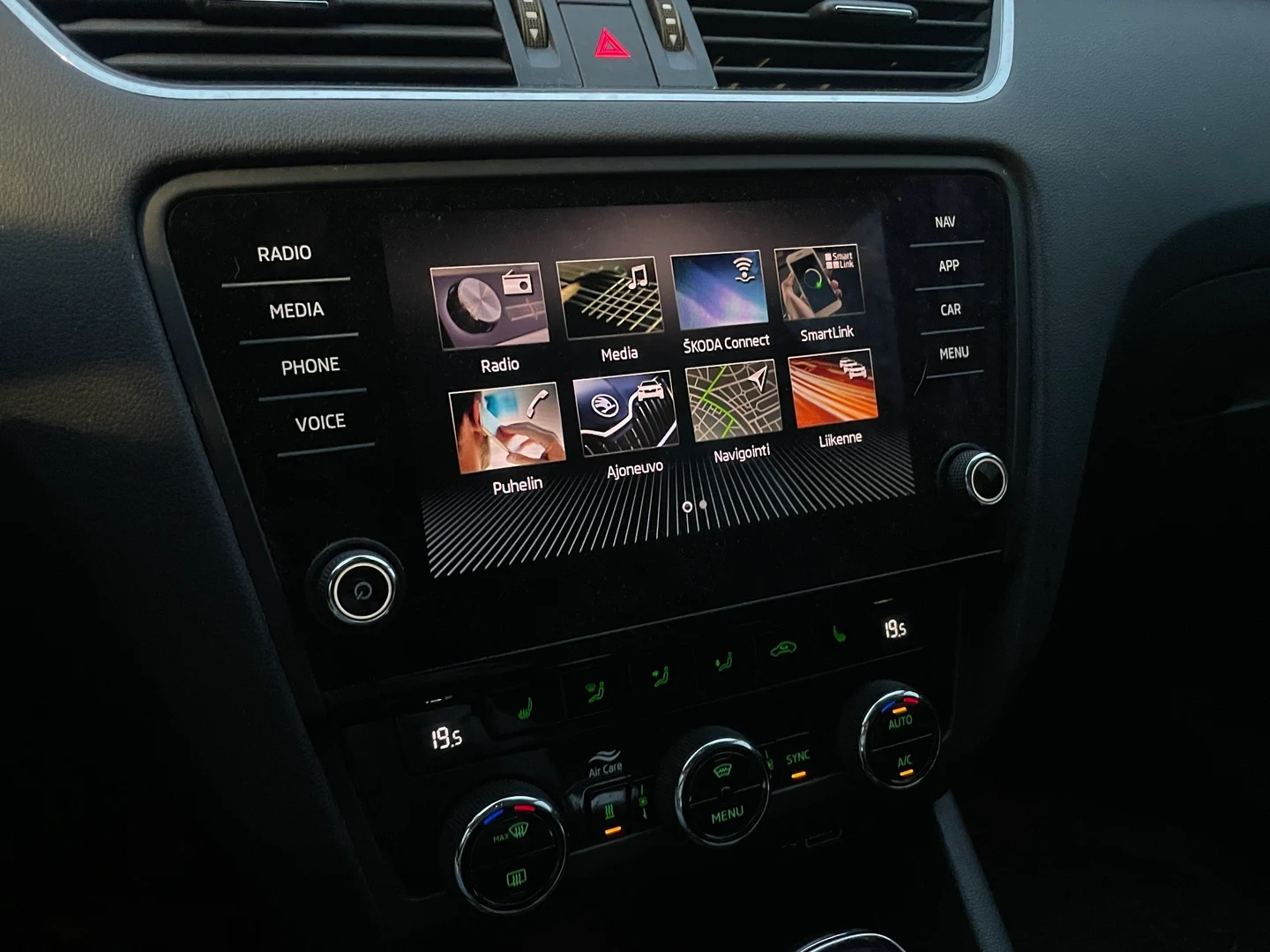 Car Image - 79m2kGlj1CaSuT5cnAmUDj